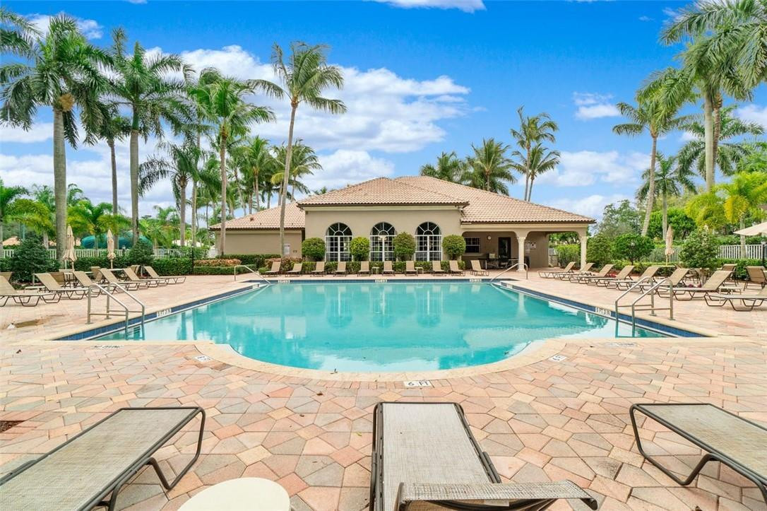 Mizner Pointe - Residential