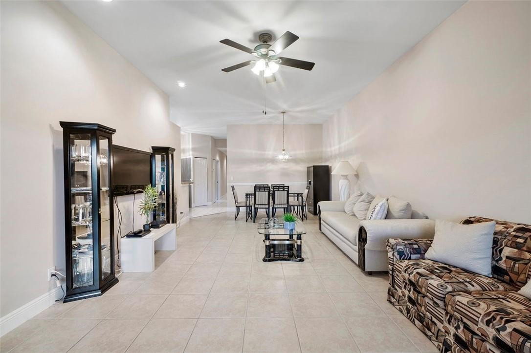 Mizner Pointe - Residential
