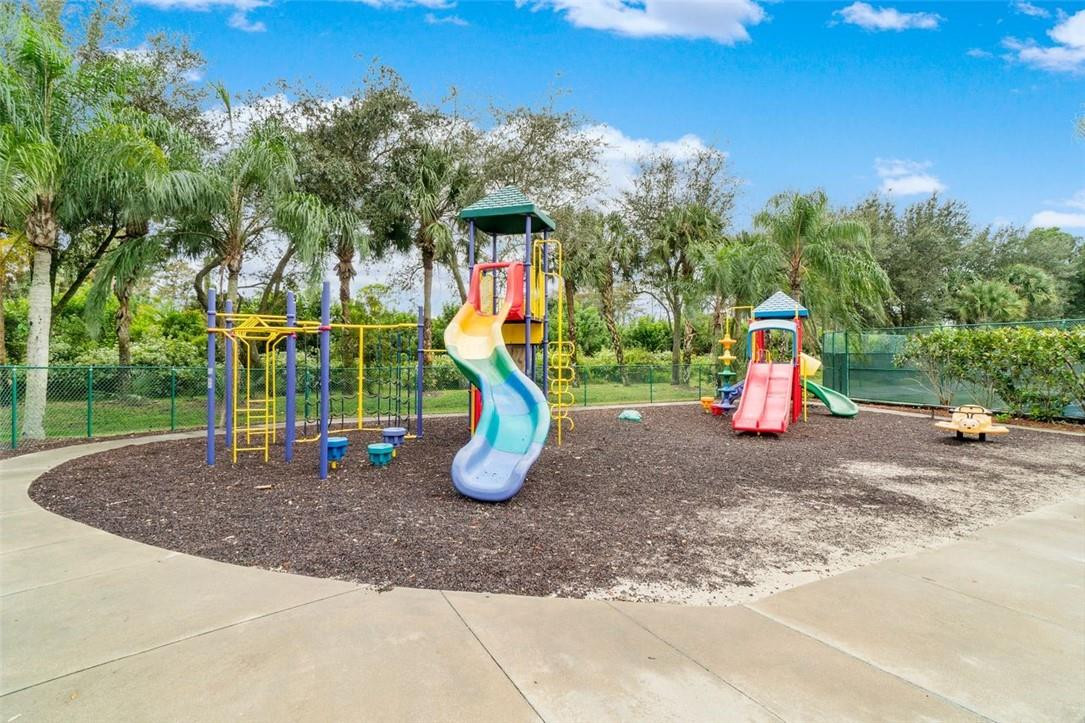 Mizner Pointe - Residential