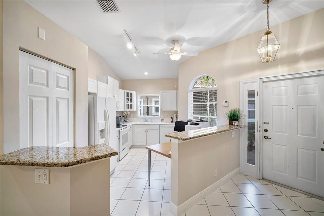 Mizner Pointe - Residential