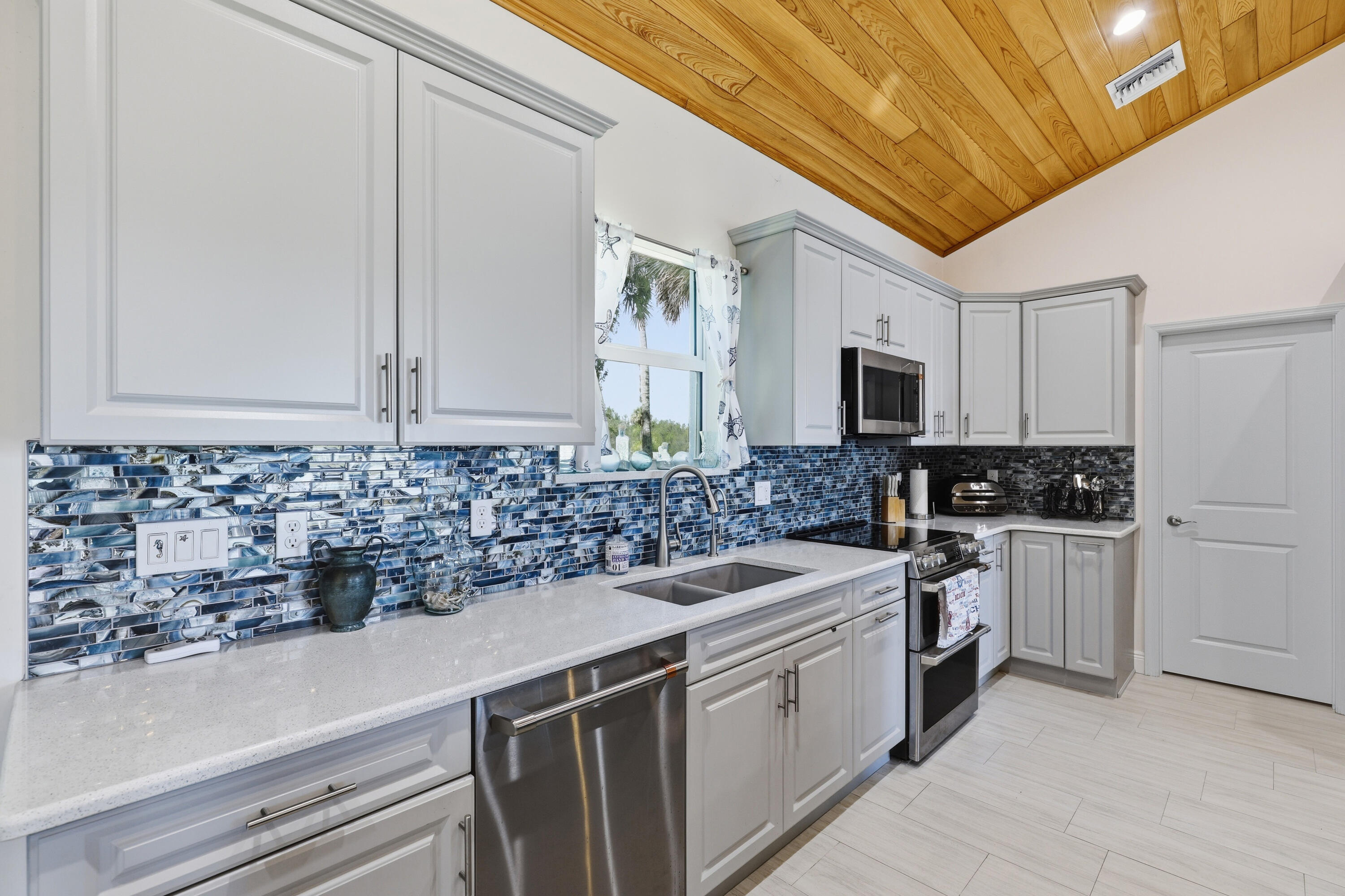 METES AND BOUNDS - Residential