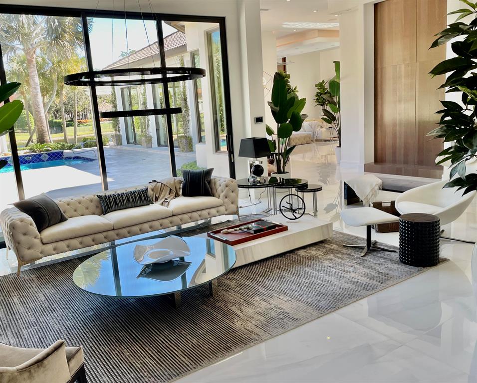 FOXE CHASE - Residential