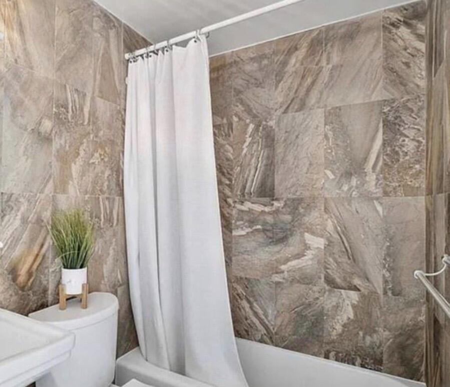 HOME TOWER CONDO - Residential