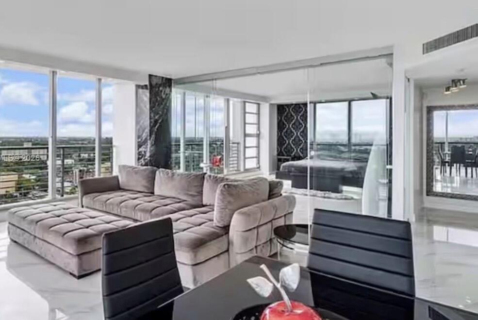 HOME TOWER CONDO - Residential