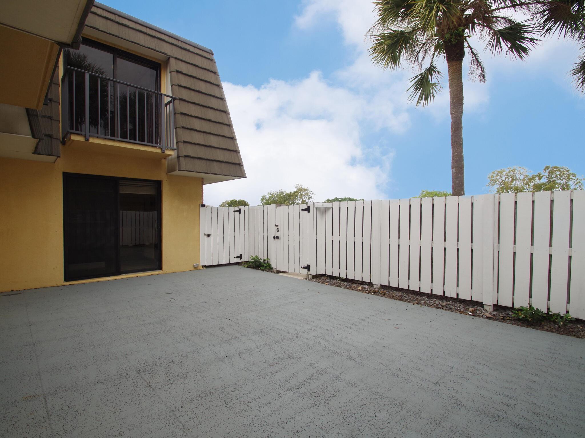 VILLAGE OF SANDALWOOD LAK - Residential