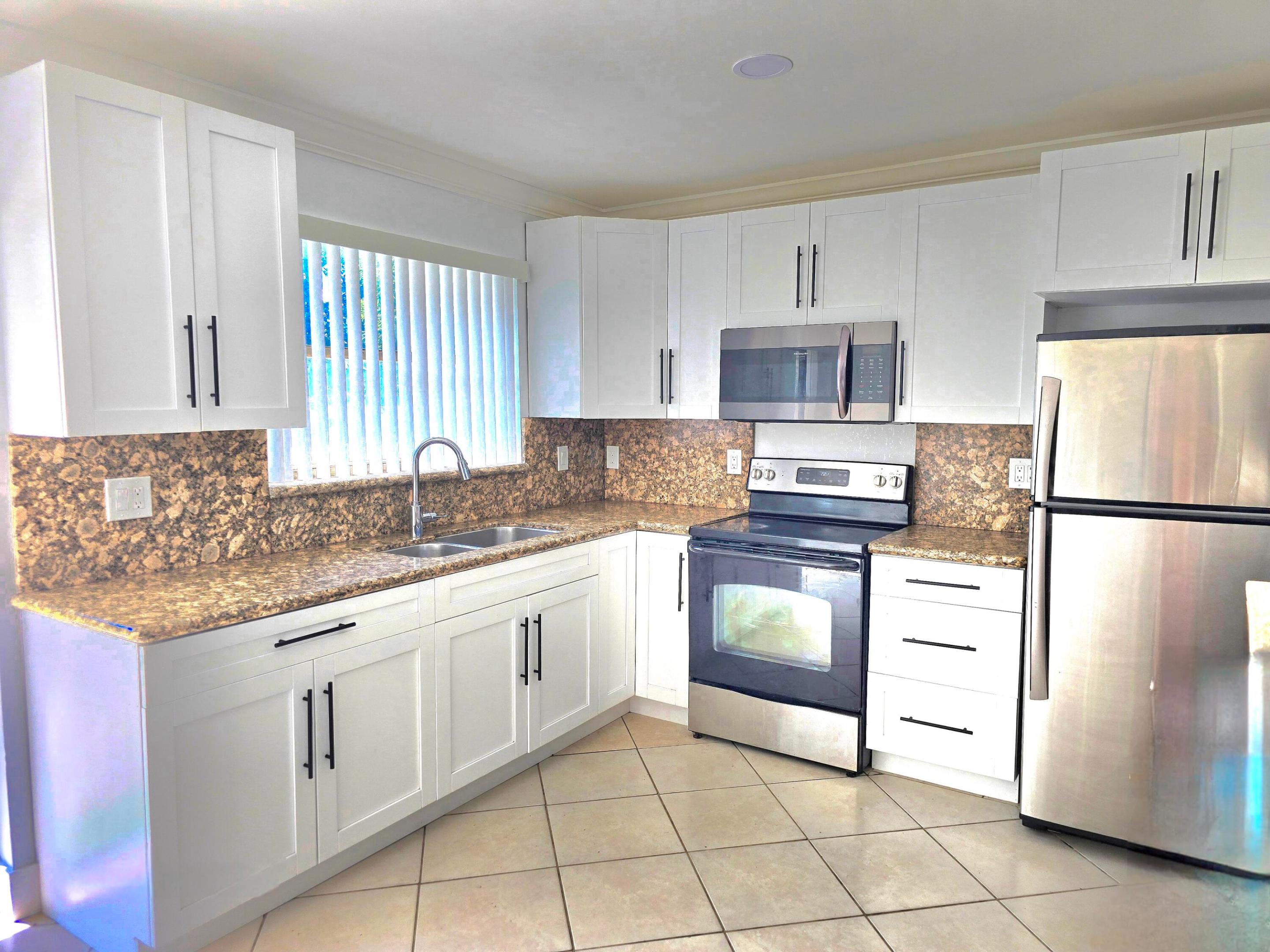 SOUTHGATE FOURTH ADD - Residential
