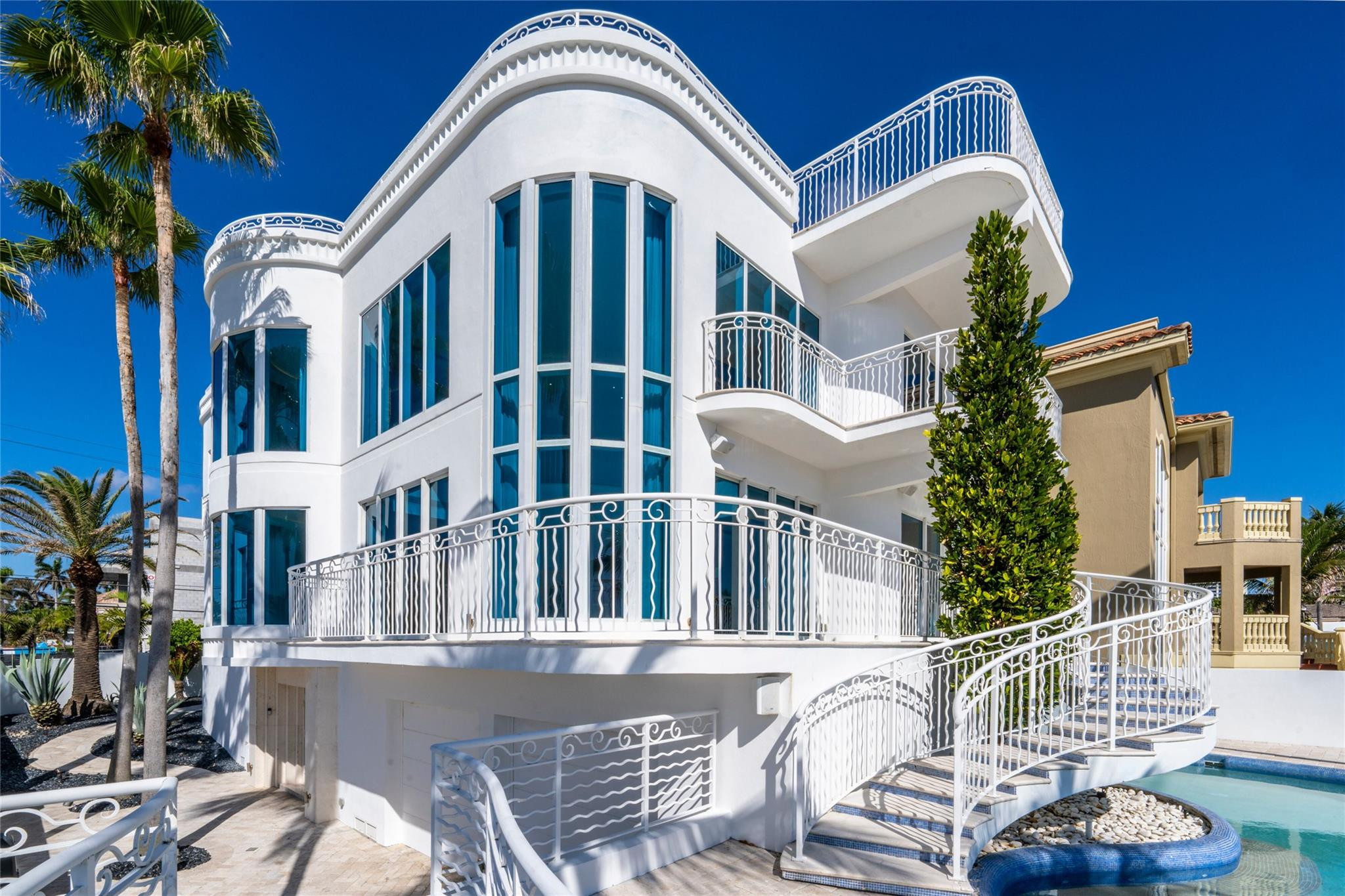 Las Olas By The Sea Ext 3 - Residential