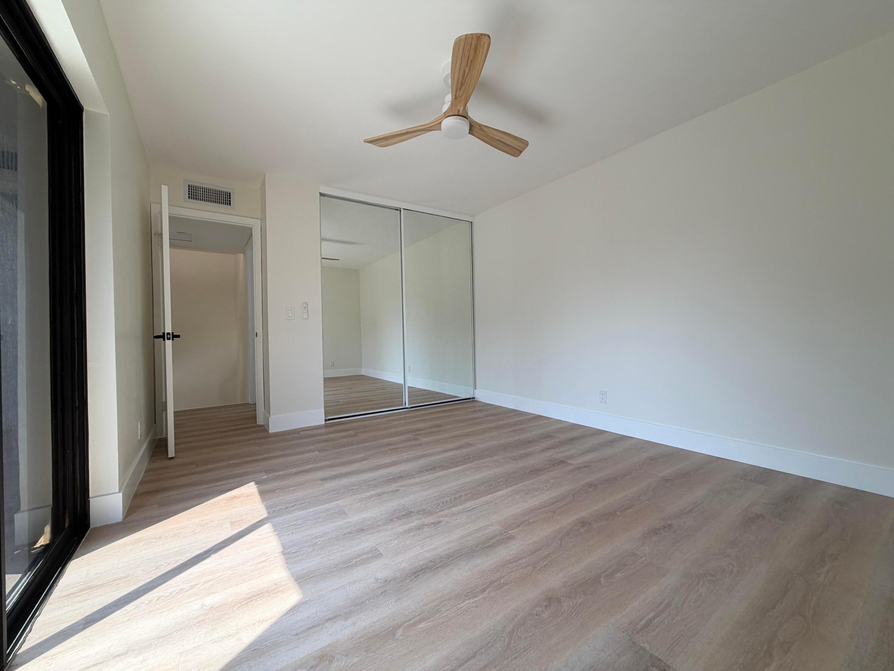LAKEWOOD OF PALM SPRINGS - Residential
