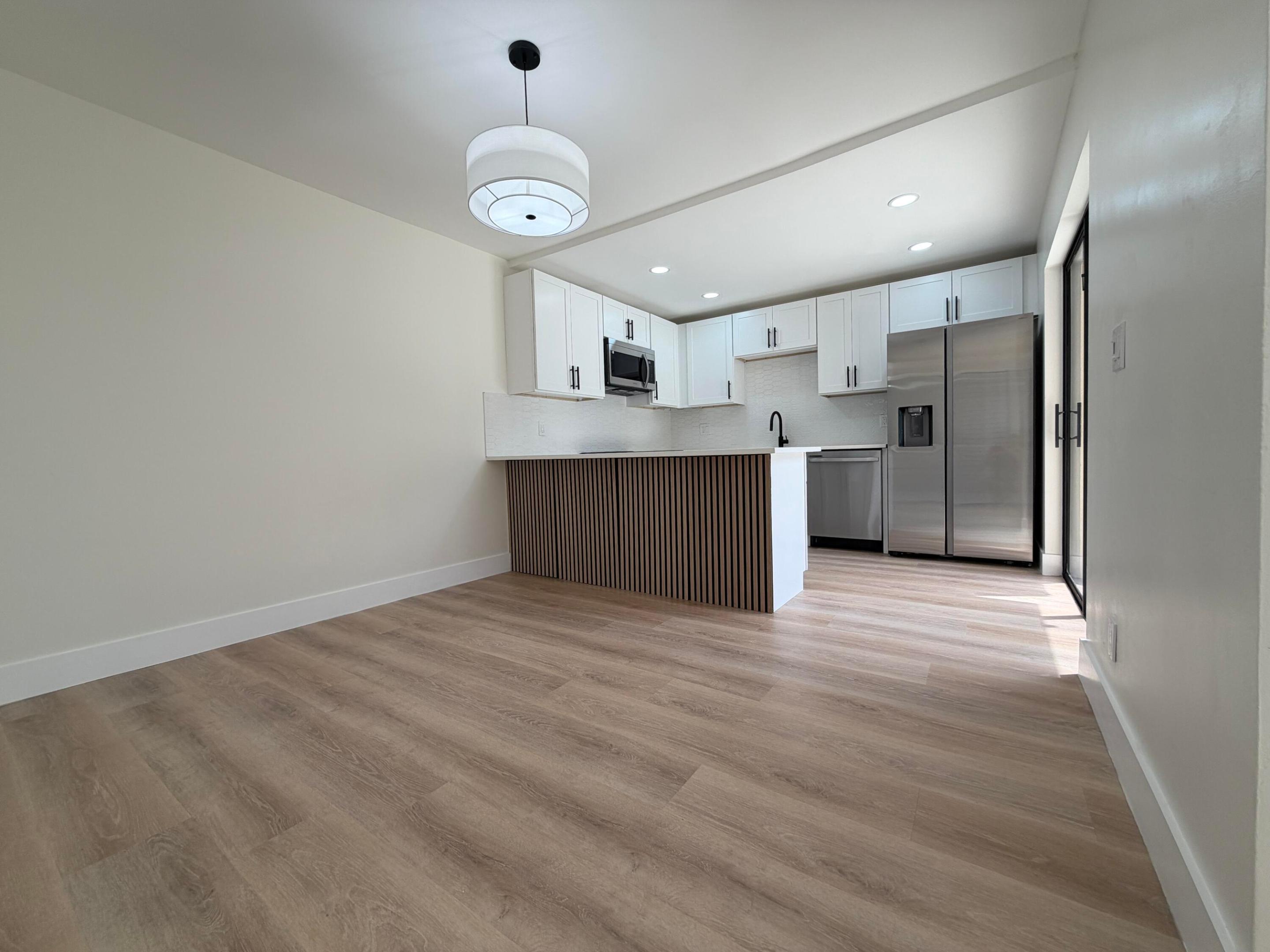 LAKEWOOD OF PALM SPRINGS - Residential