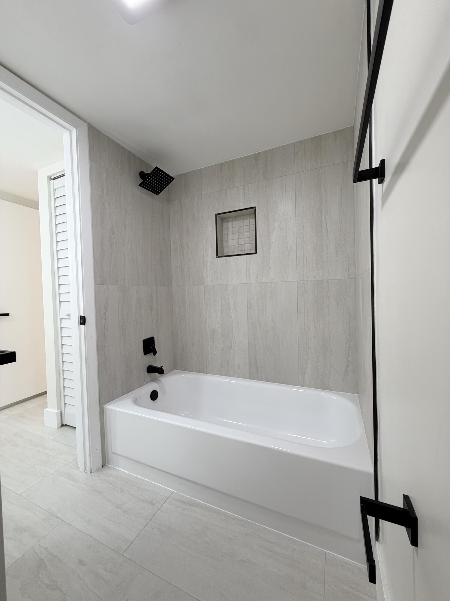 LAKEWOOD OF PALM SPRINGS - Residential