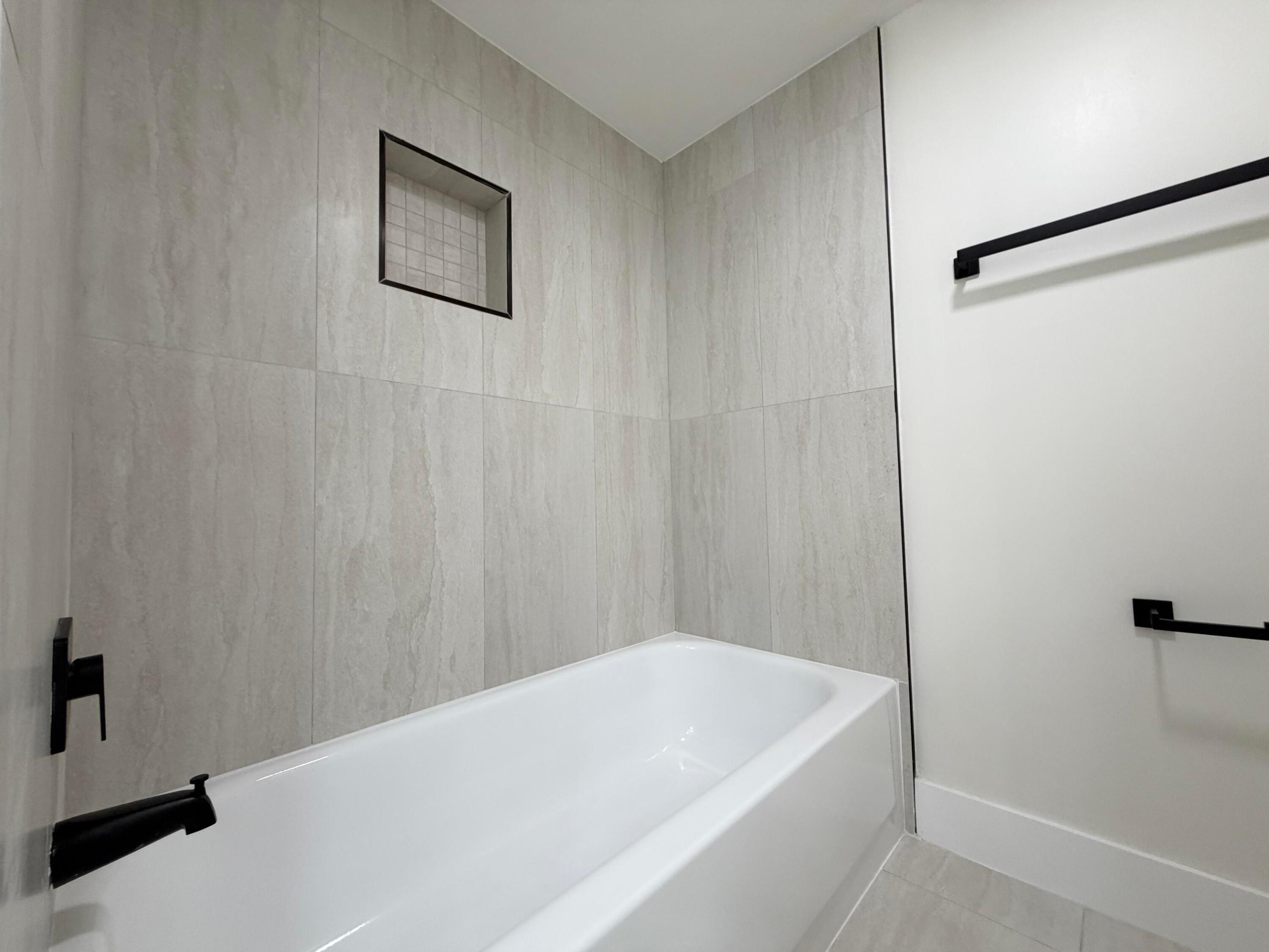 LAKEWOOD OF PALM SPRINGS - Residential