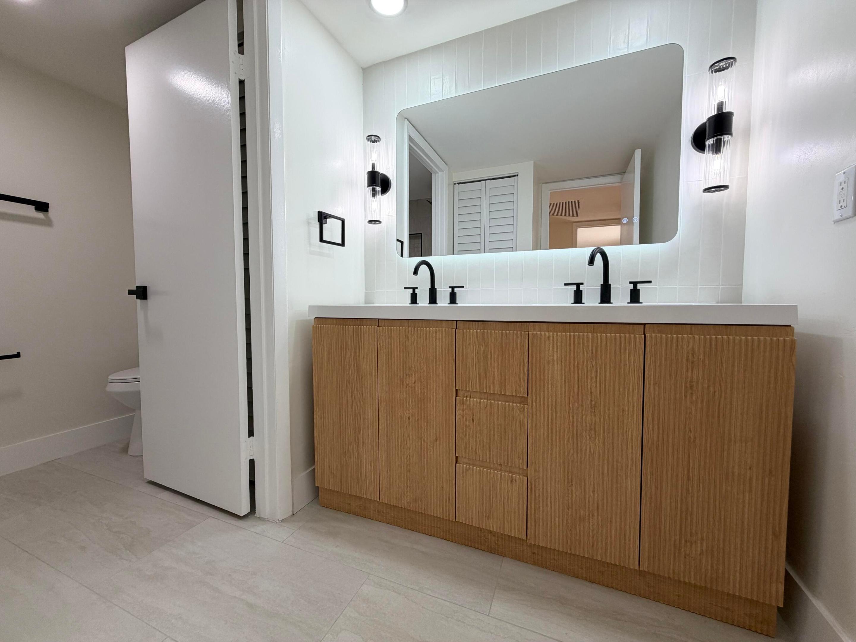 LAKEWOOD OF PALM SPRINGS - Residential