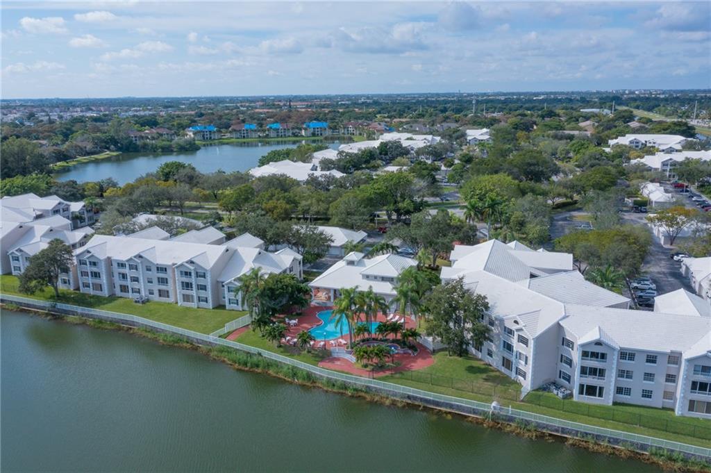 Lakeview Club - Residential