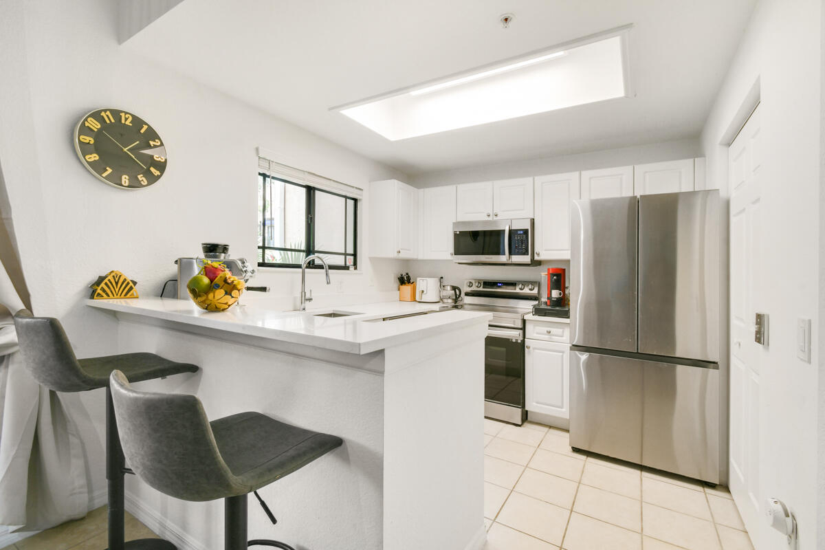 SAN MATERA THE GARDENS CONDO - Residential Lease