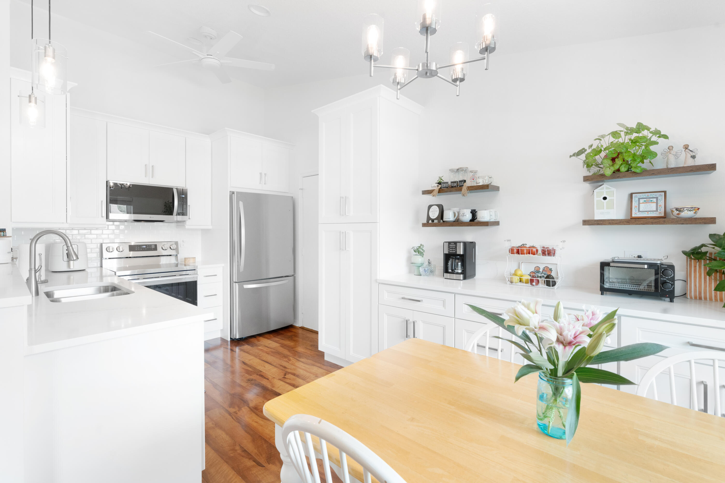 COUNTERPOINT ESTATES 14 - Residential
