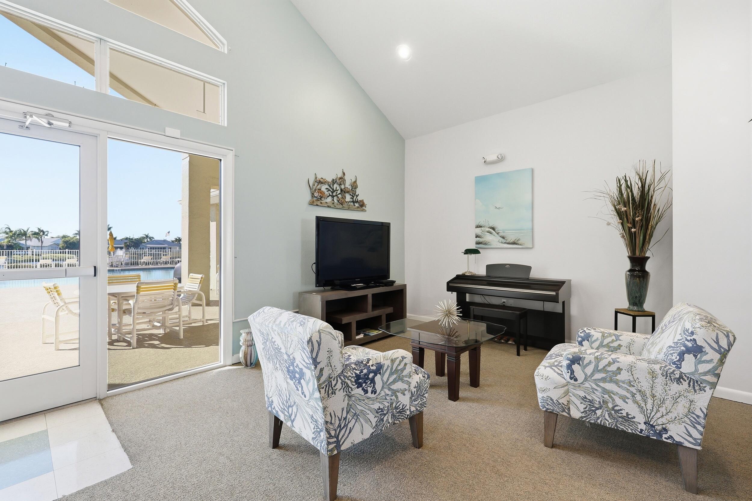 THE GROVE CONDOMINIUM SECTION 1 - Residential