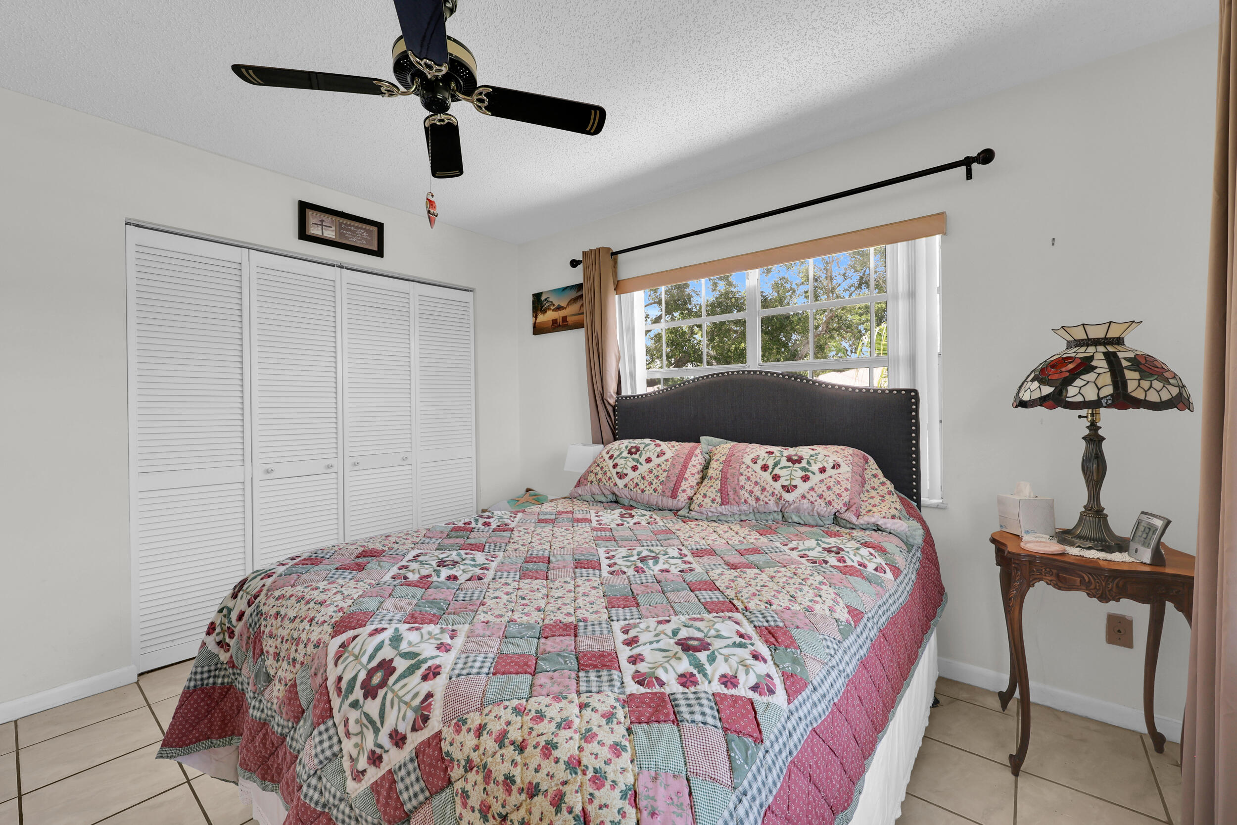 THE GROVE CONDOMINIUM SECTION 1 - Residential
