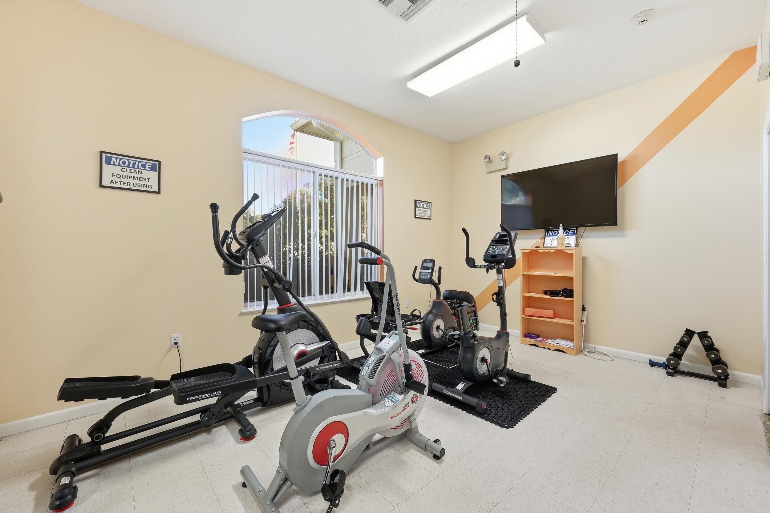THE GROVE CONDOMINIUM SECTION 1 - Residential