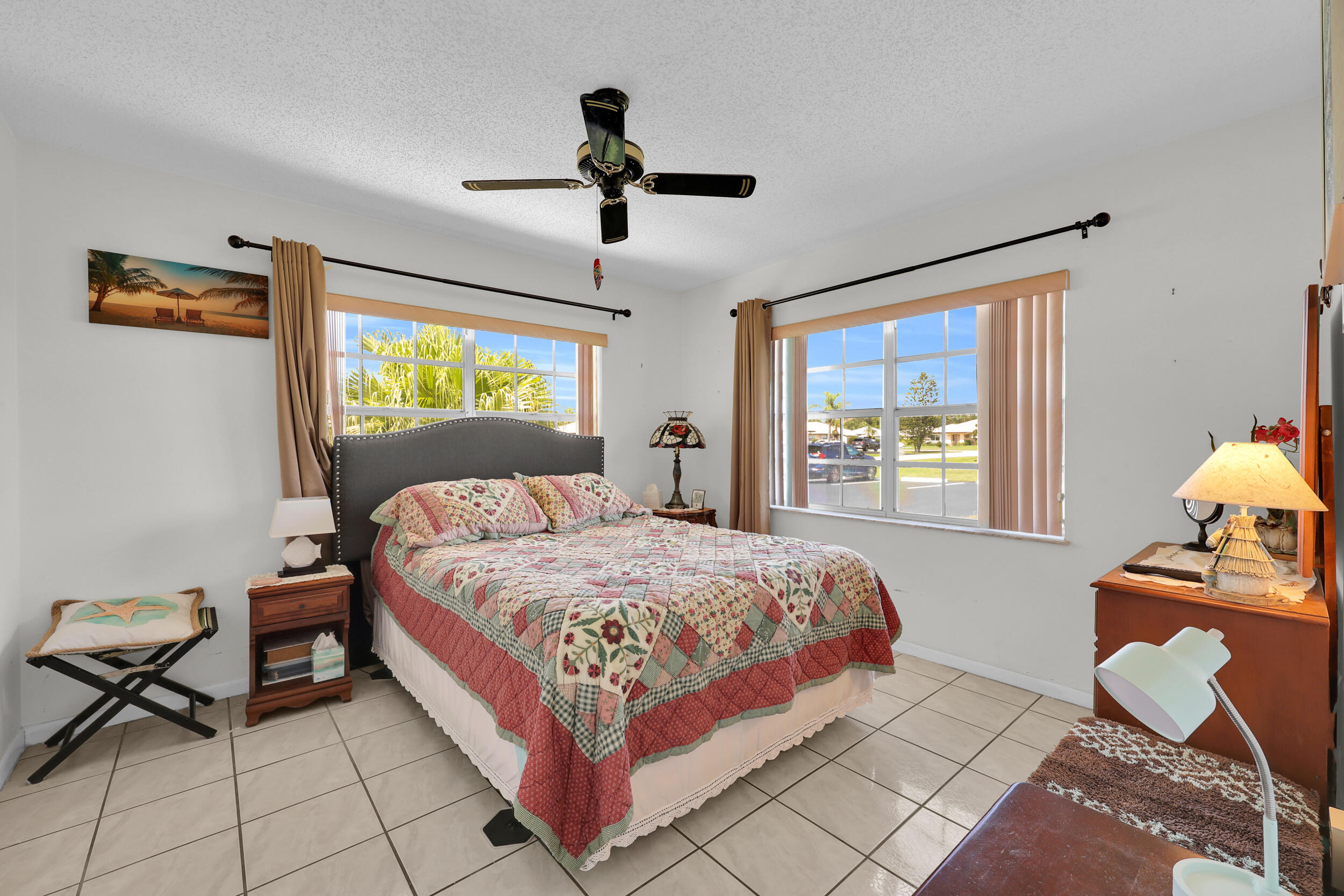 THE GROVE CONDOMINIUM SECTION 1 - Residential