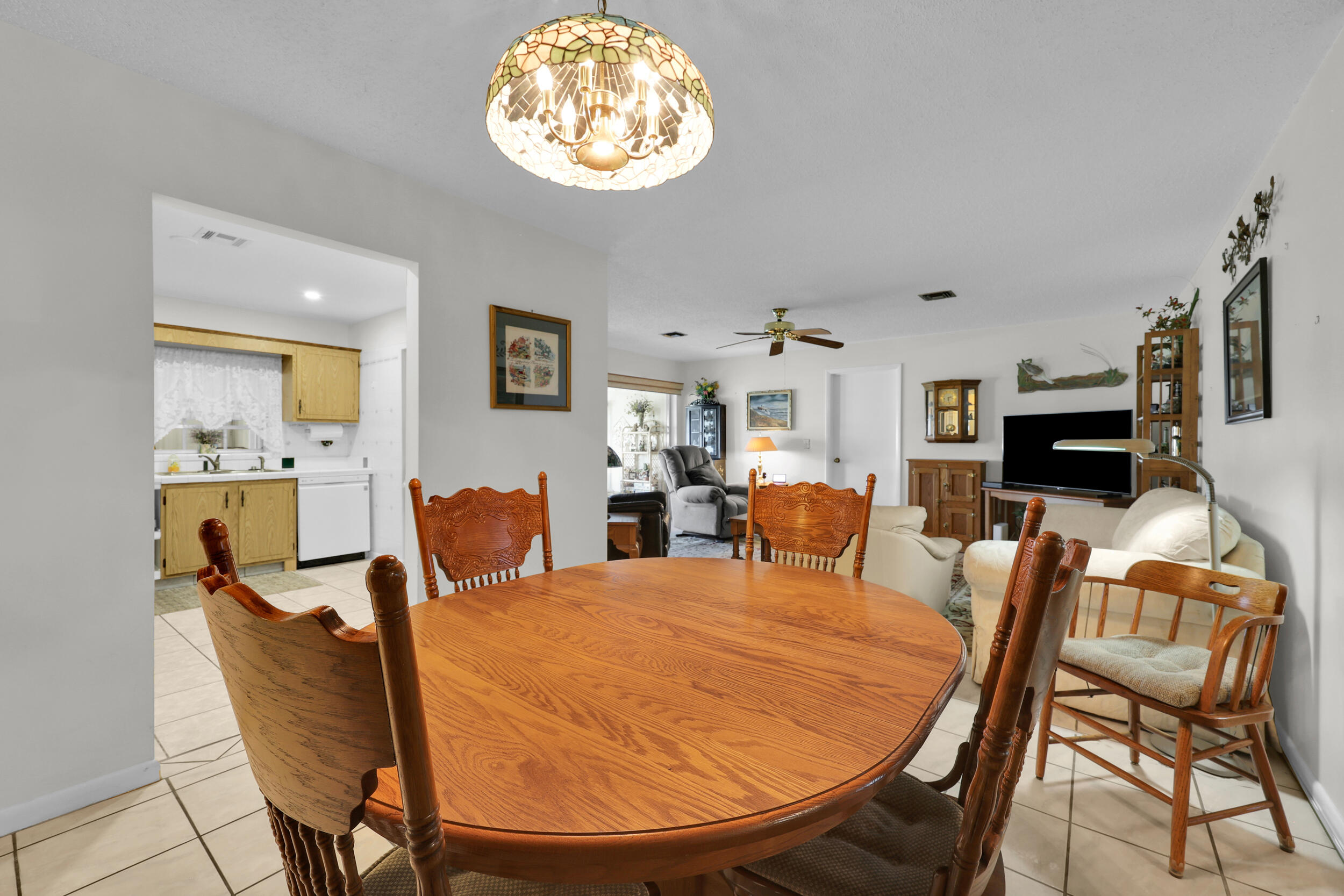 THE GROVE CONDOMINIUM SECTION 1 - Residential
