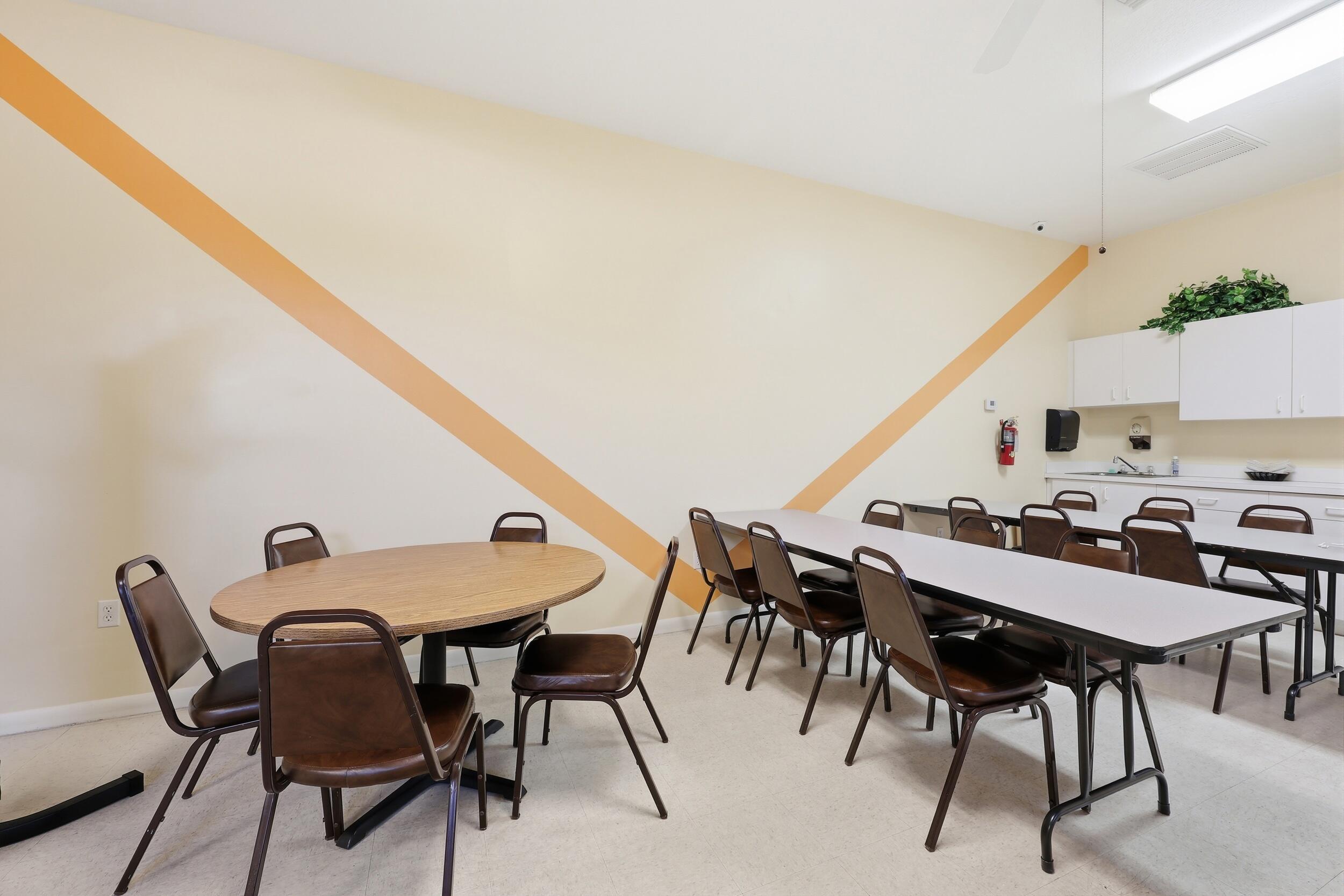 THE GROVE CONDOMINIUM SECTION 1 - Residential