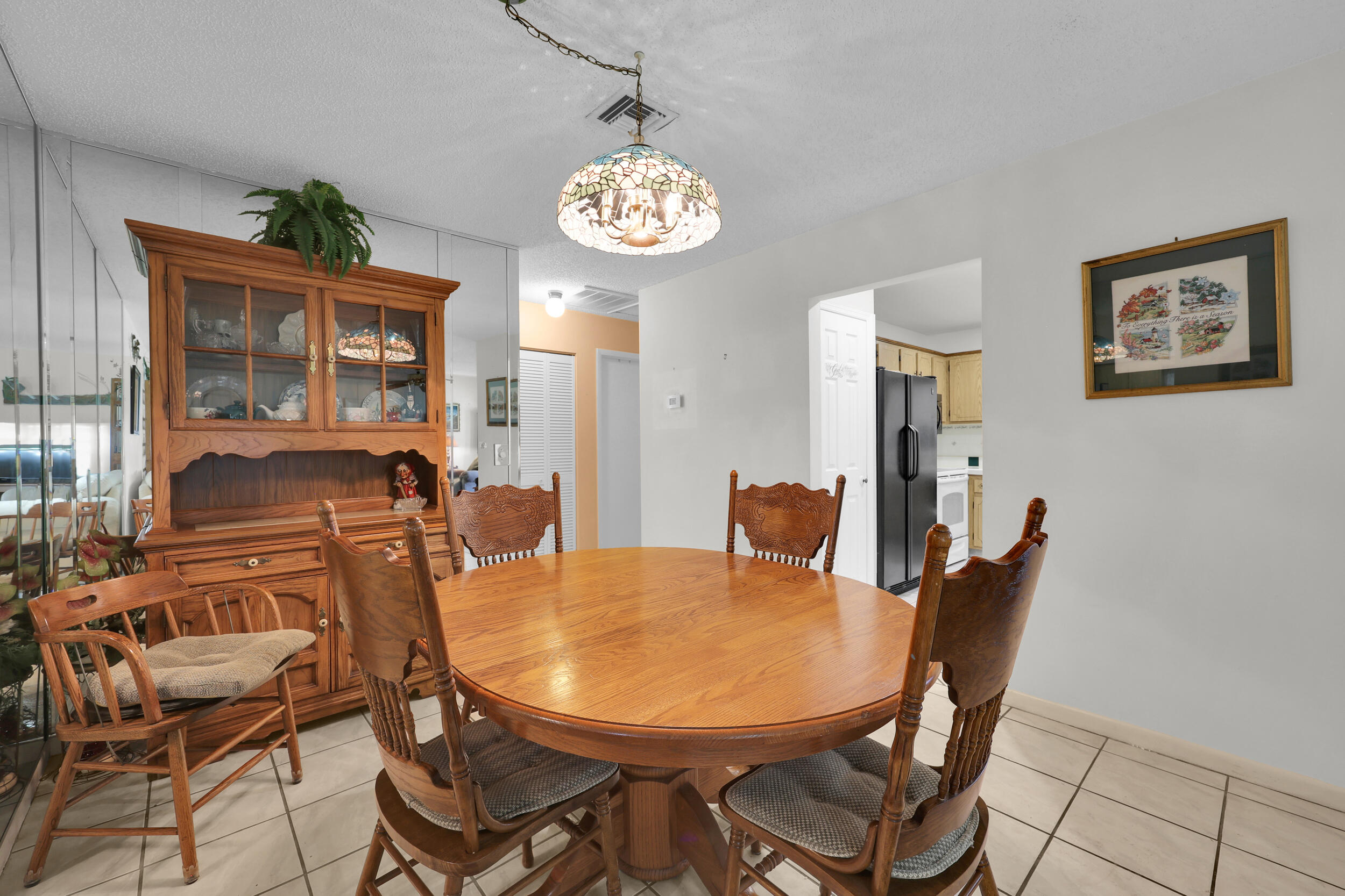 THE GROVE CONDOMINIUM SECTION 1 - Residential
