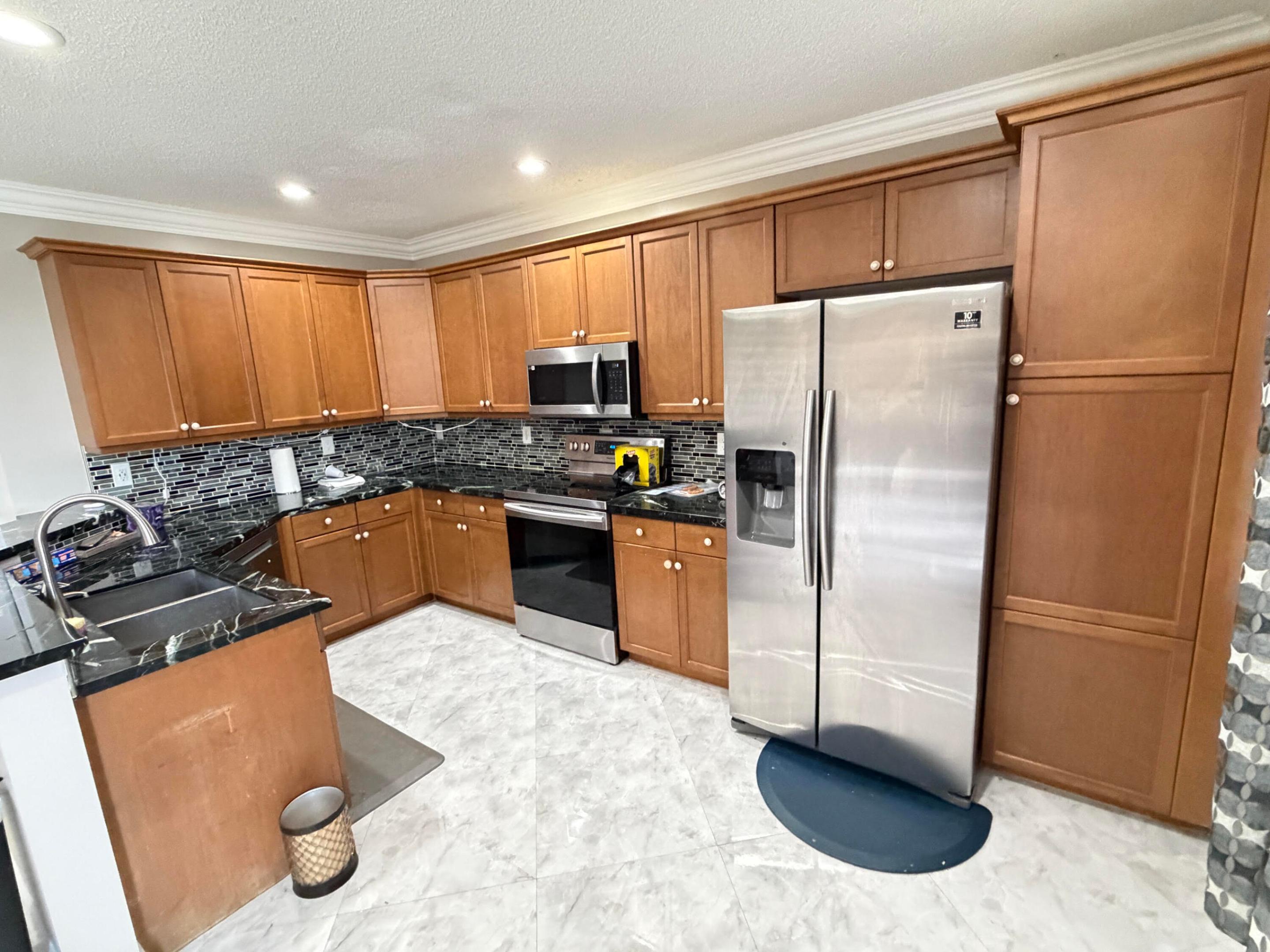 RIVIERA ISLES IV - Residential Lease