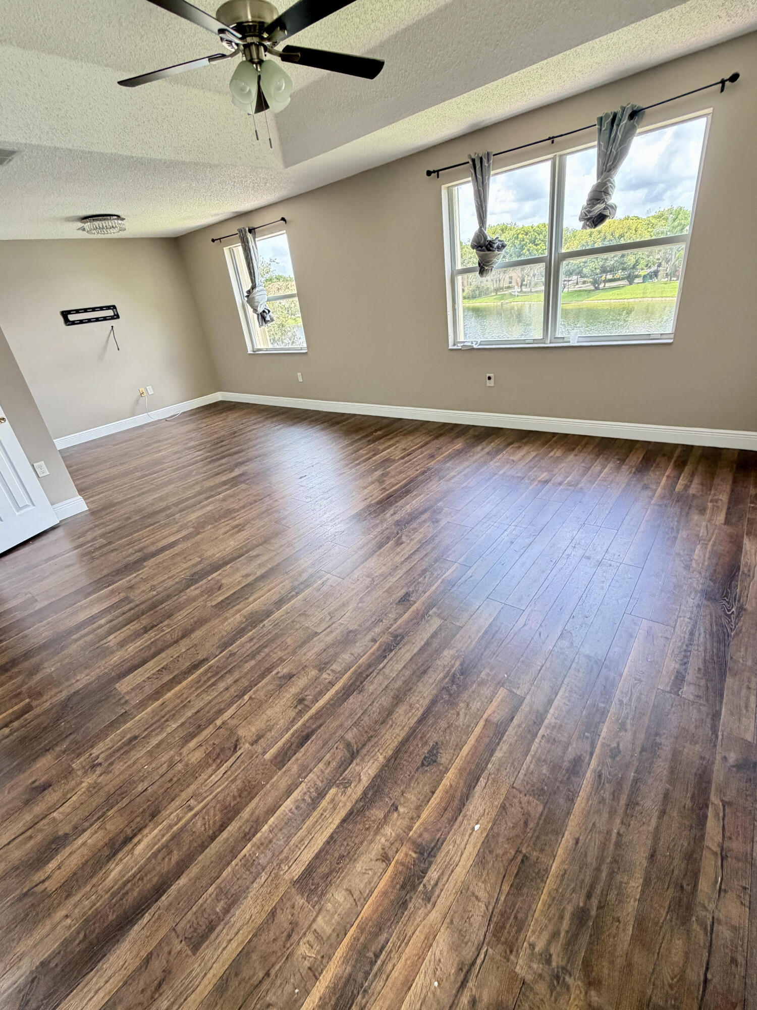 RIVIERA ISLES IV - Residential Lease
