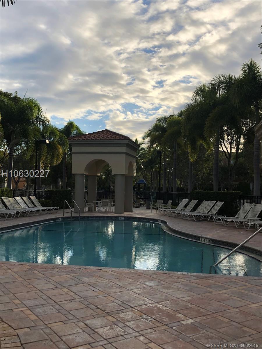 RIVIERA ISLES IV - Residential Lease