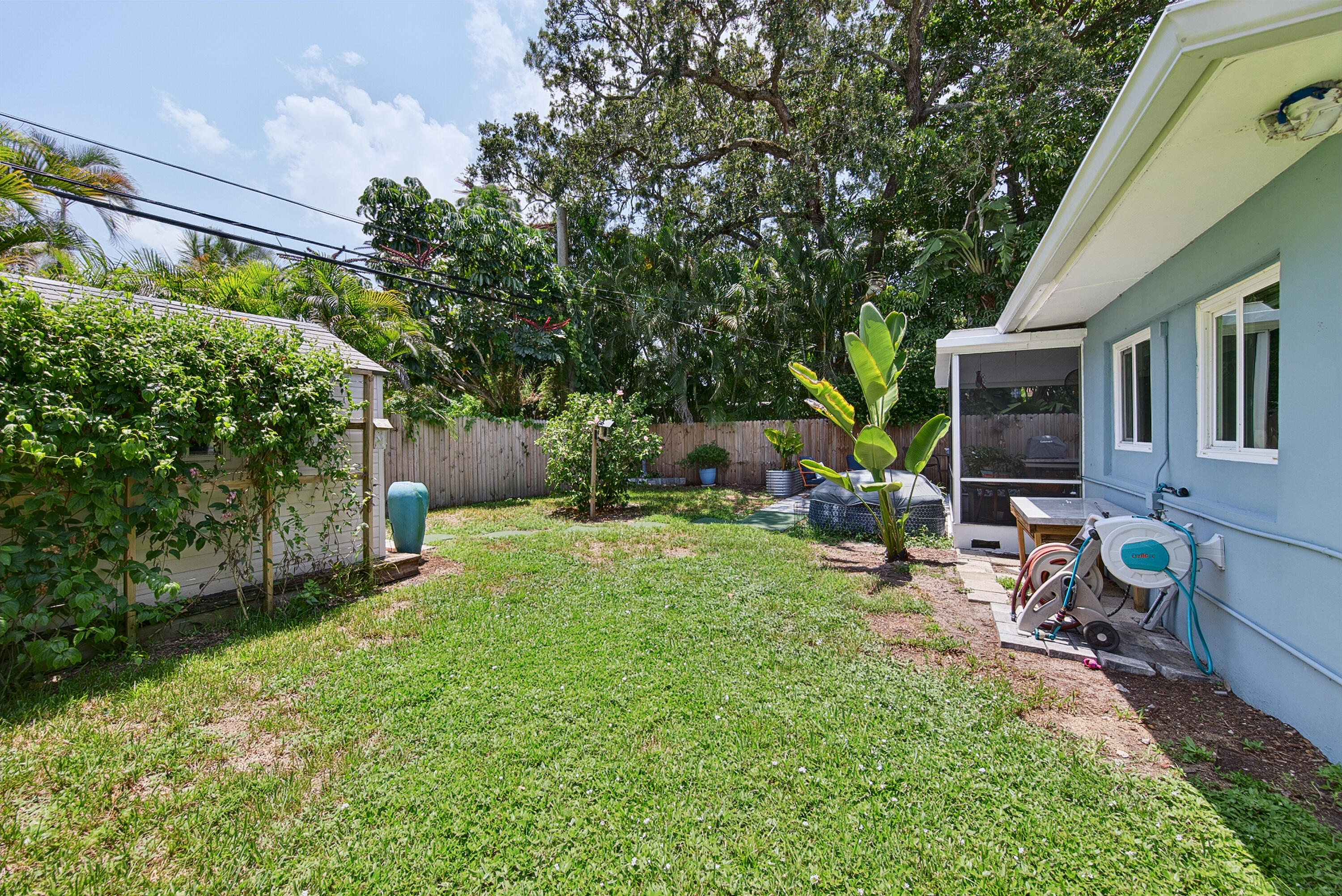 RIVERLAND VILLAGE SEC 1-REPLAT - Residential