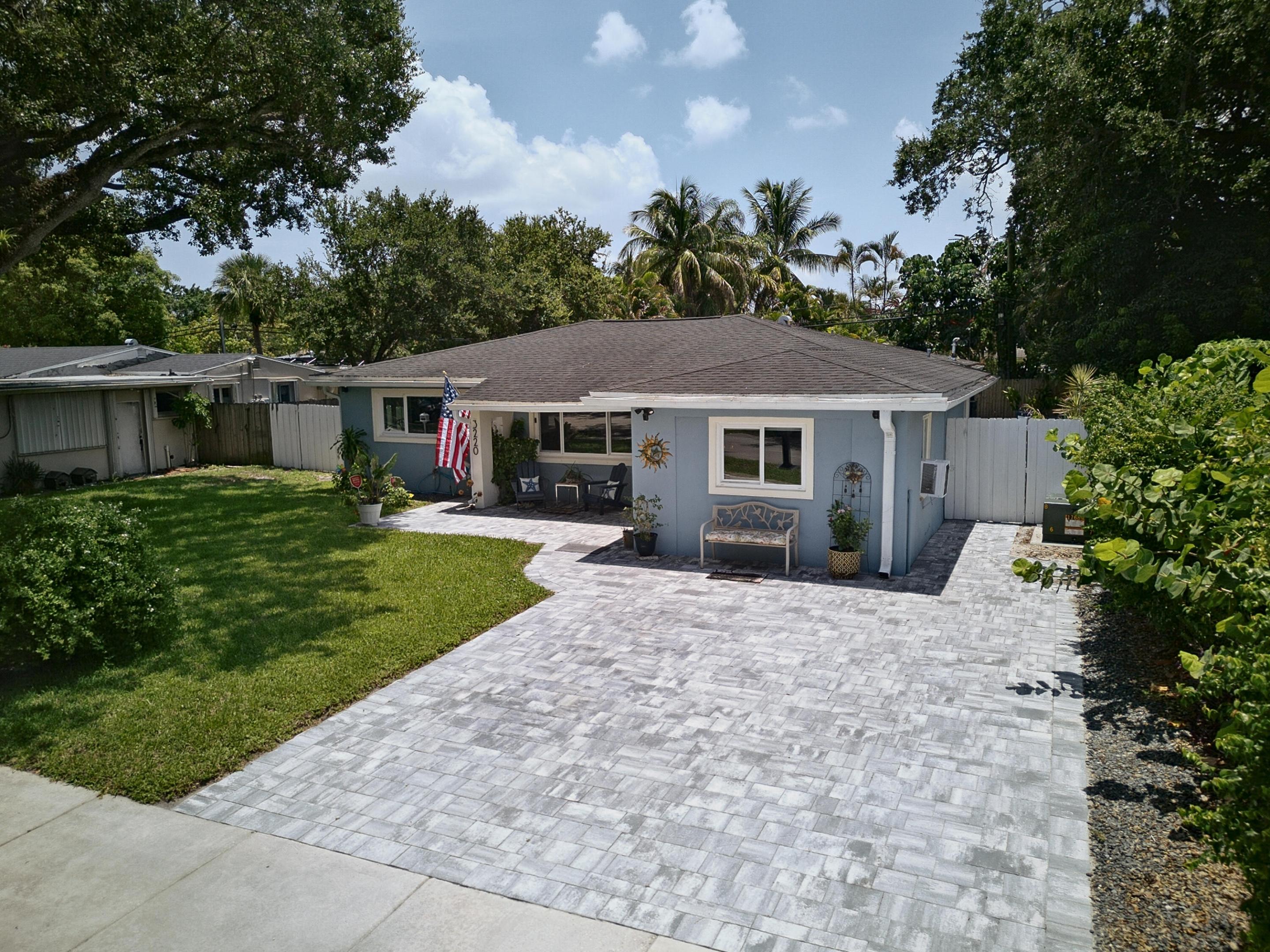 RIVERLAND VILLAGE SEC 1-REPLAT - Residential