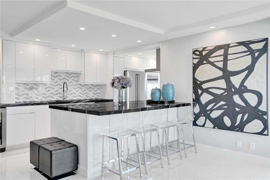 HILLSBORO ISLAND HOUSE - Residential