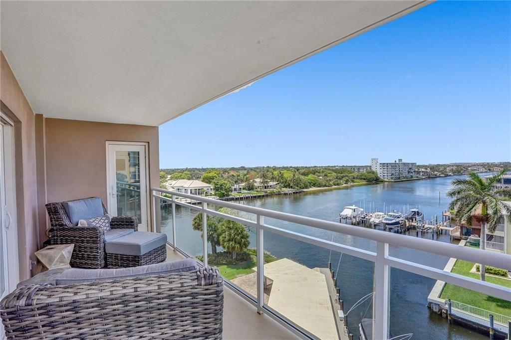 HILLSBORO ISLAND HOUSE - Residential