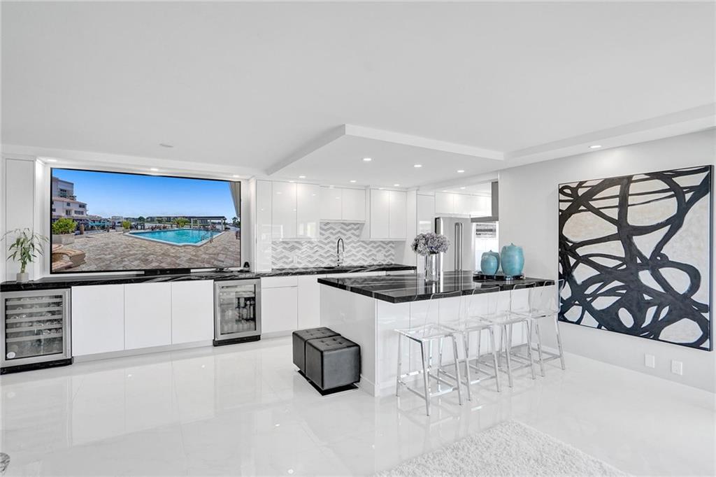 HILLSBORO ISLAND HOUSE - Residential