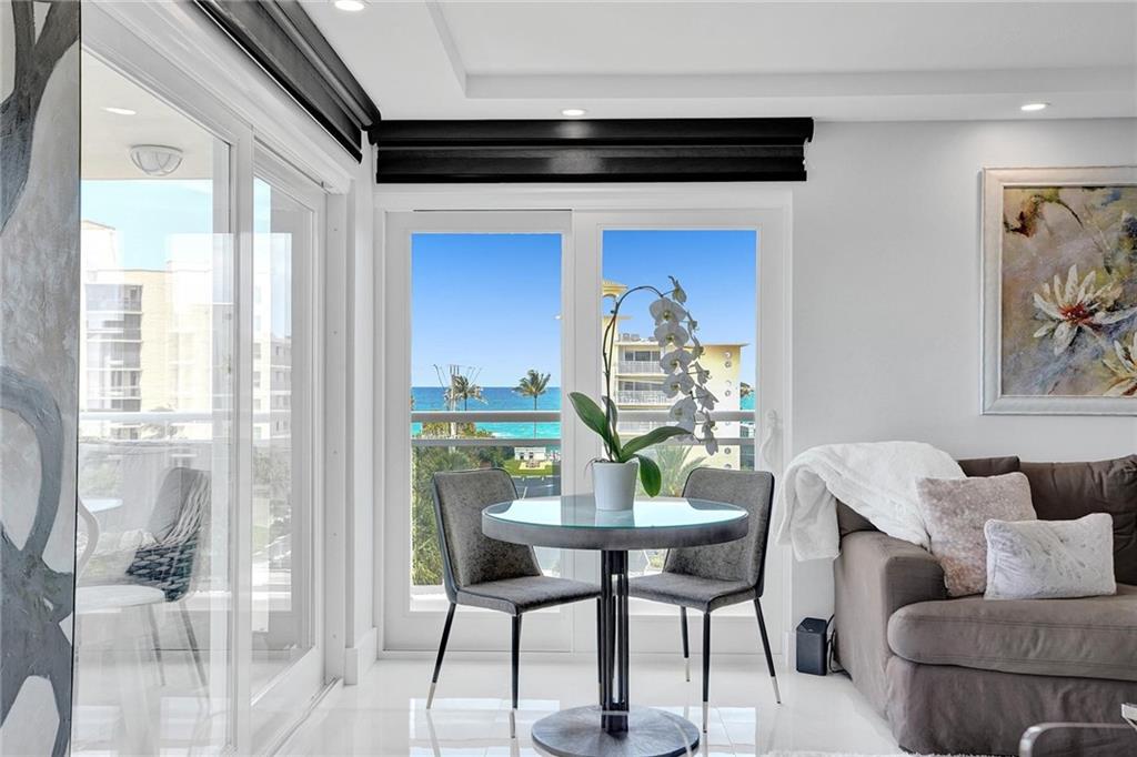 HILLSBORO ISLAND HOUSE - Residential