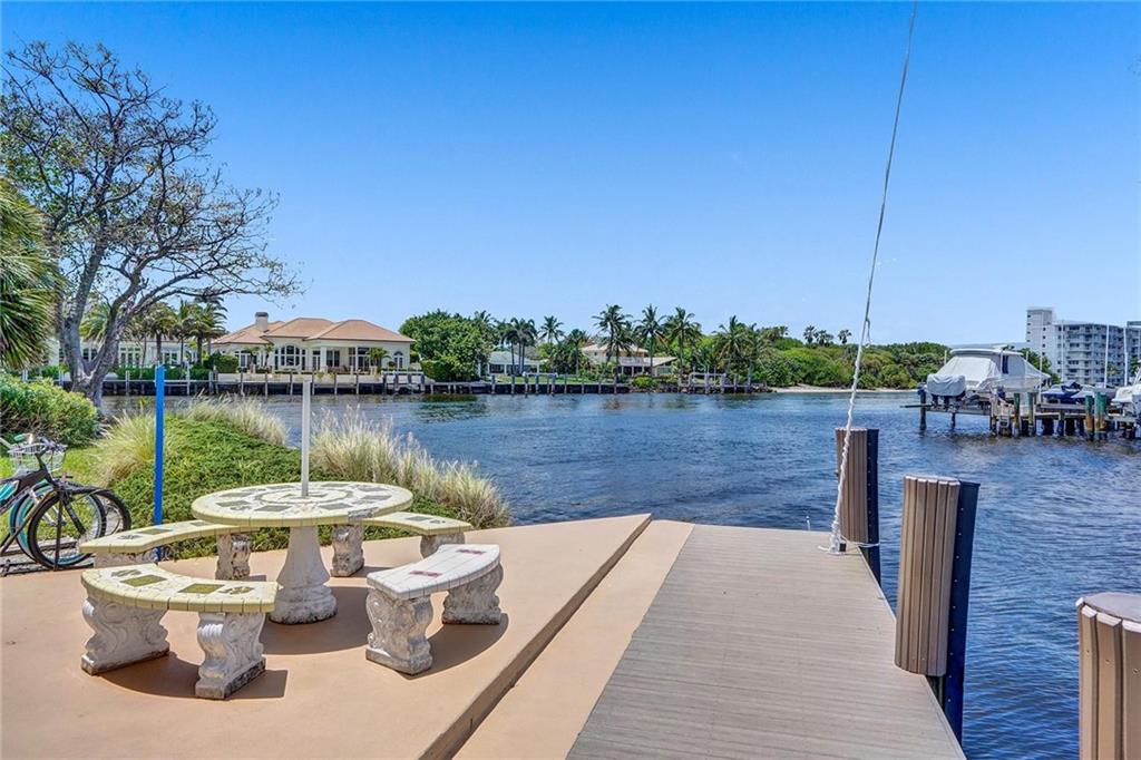 HILLSBORO ISLAND HOUSE - Residential