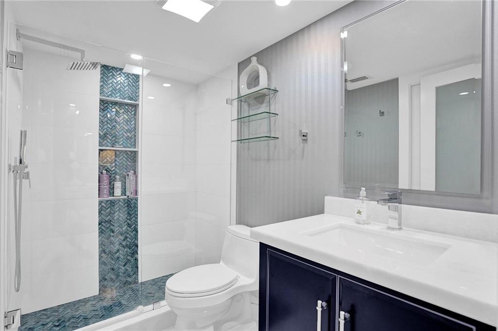 HILLSBORO ISLAND HOUSE - Residential