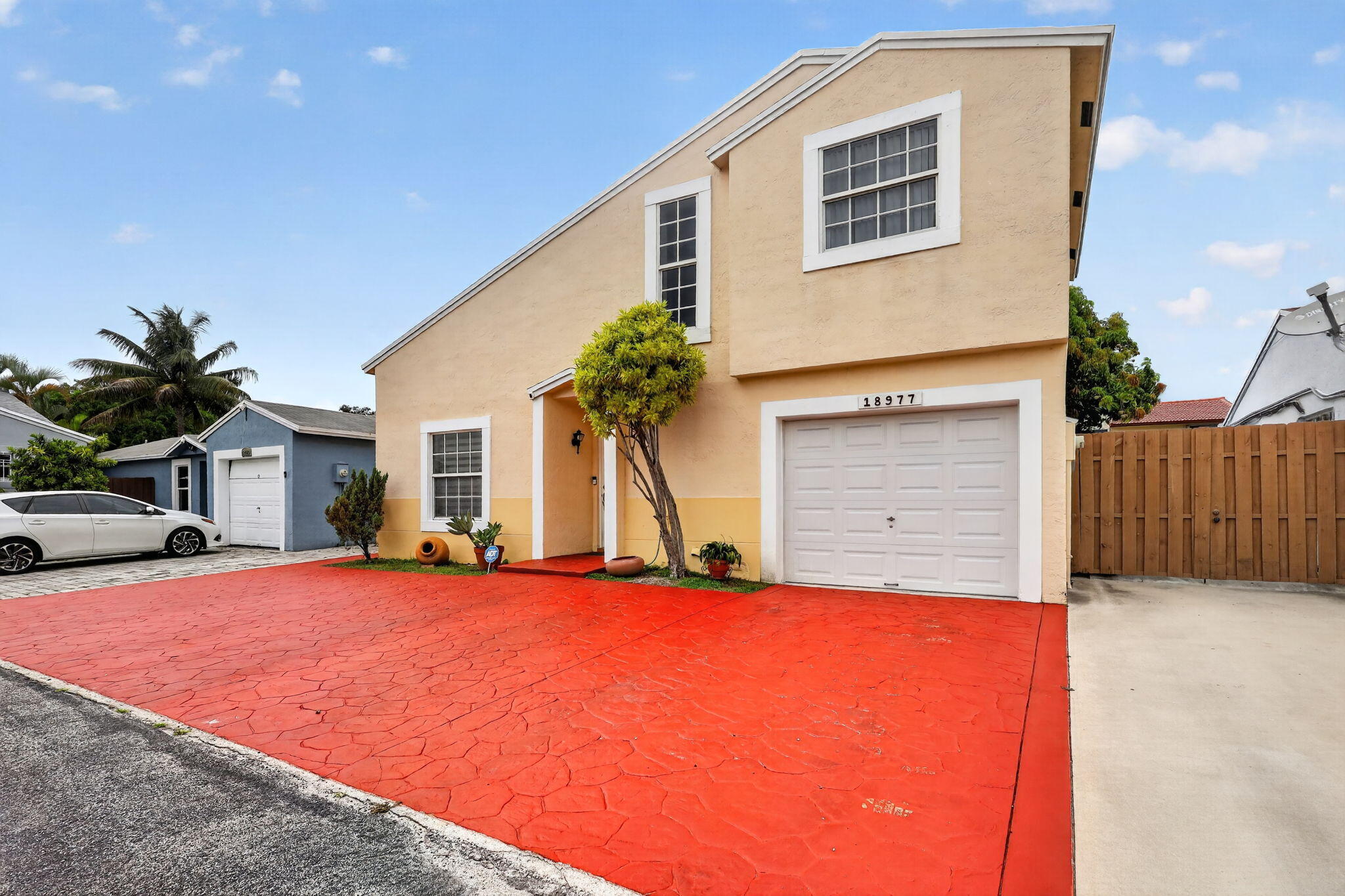 COUNTRY LAKE HOMES 1ST ADDN - Residential