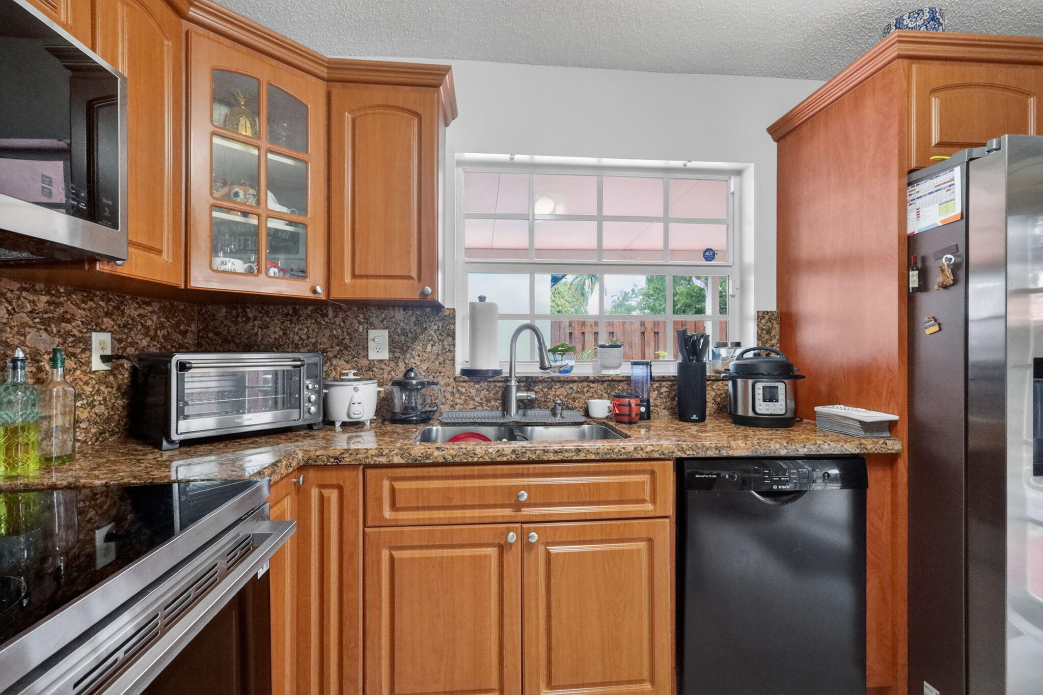 COUNTRY LAKE HOMES 1ST ADDN - Residential