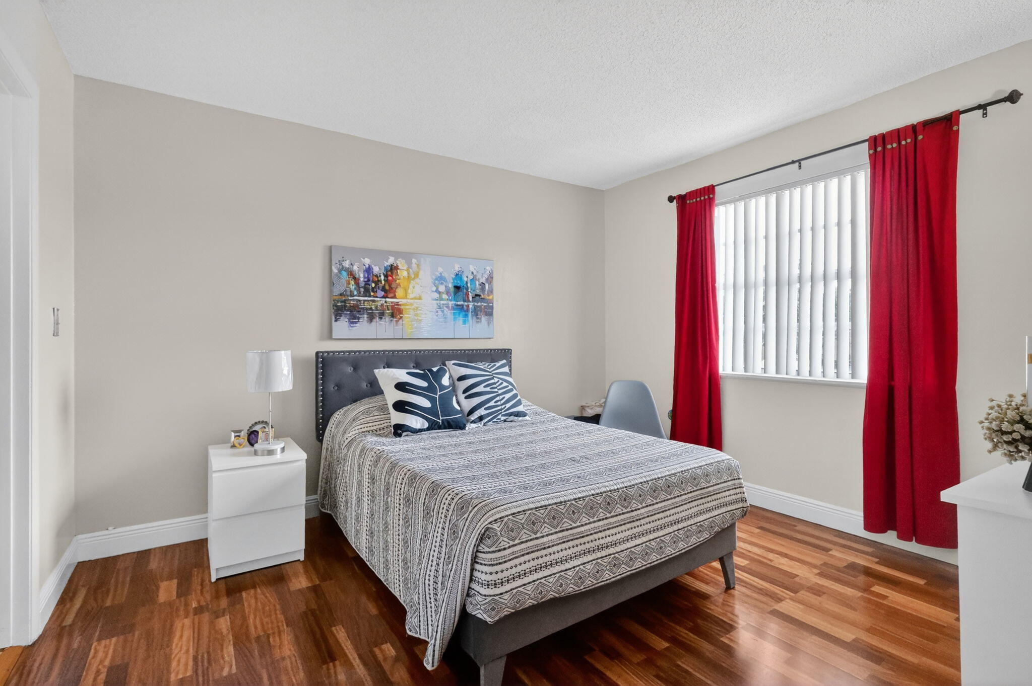 COUNTRY LAKE HOMES 1ST ADDN - Residential
