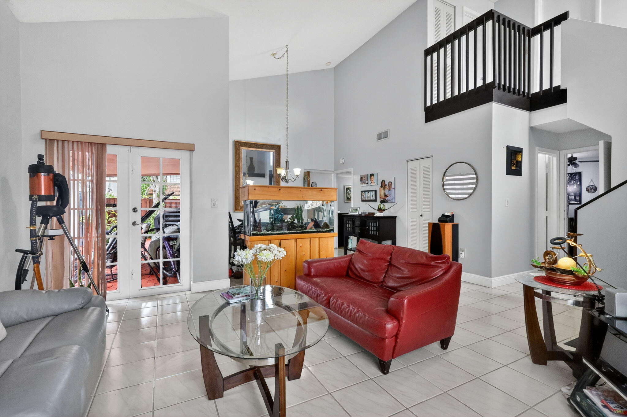 COUNTRY LAKE HOMES 1ST ADDN - Residential