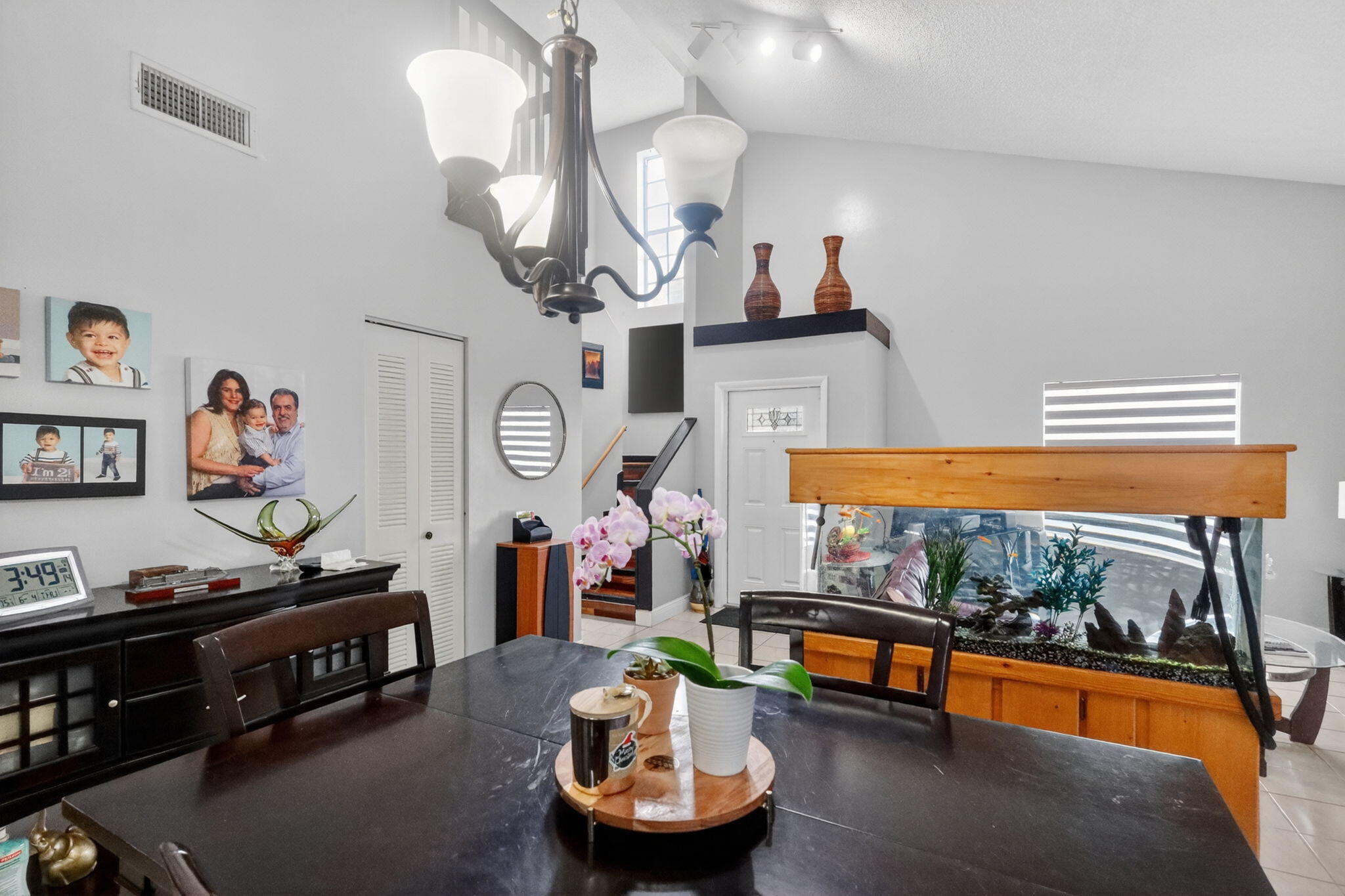 COUNTRY LAKE HOMES 1ST ADDN - Residential