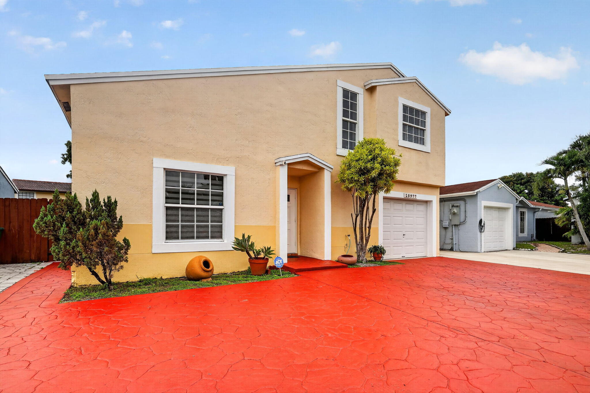 COUNTRY LAKE HOMES 1ST ADDN - Residential