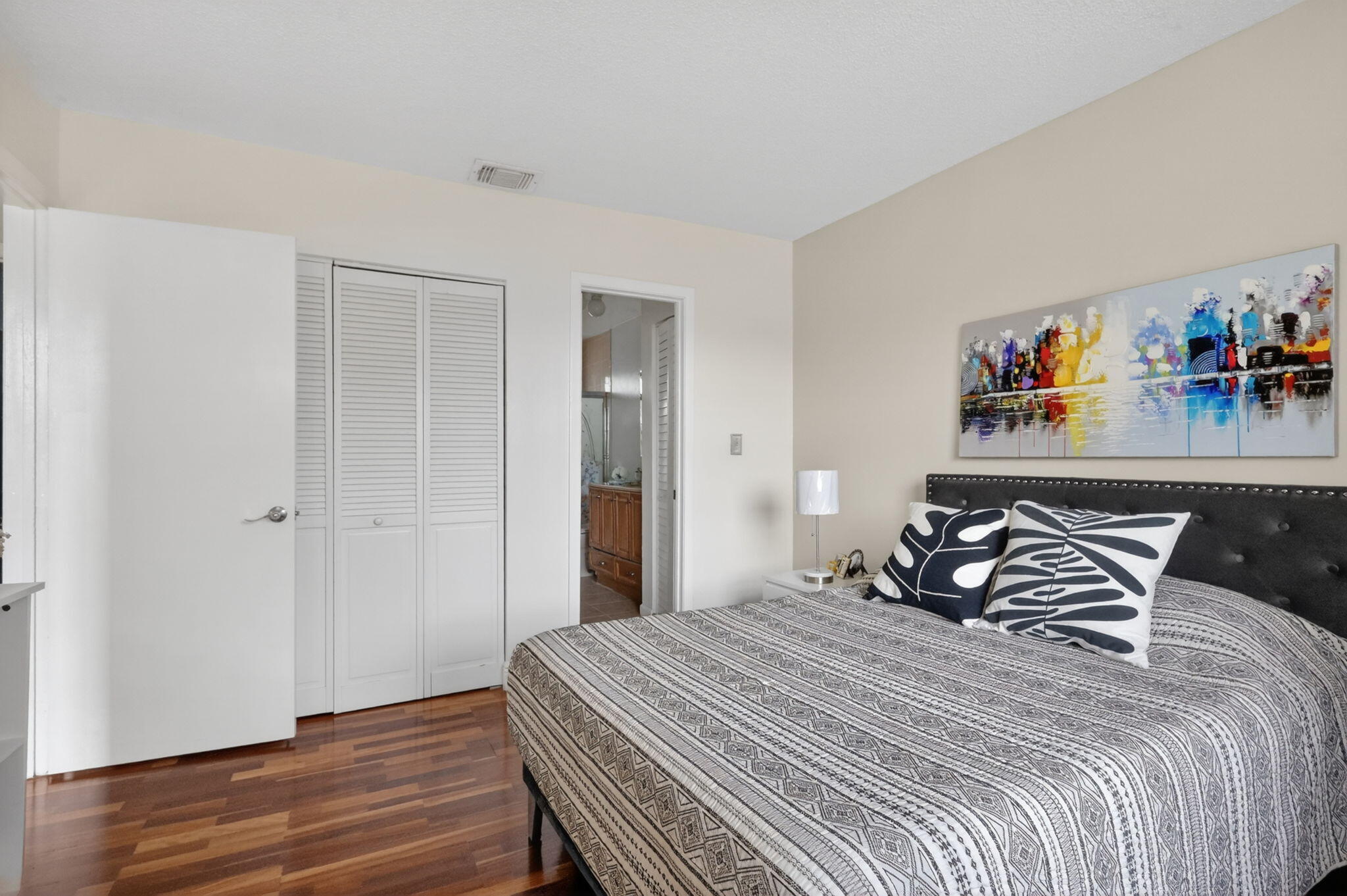 COUNTRY LAKE HOMES 1ST ADDN - Residential