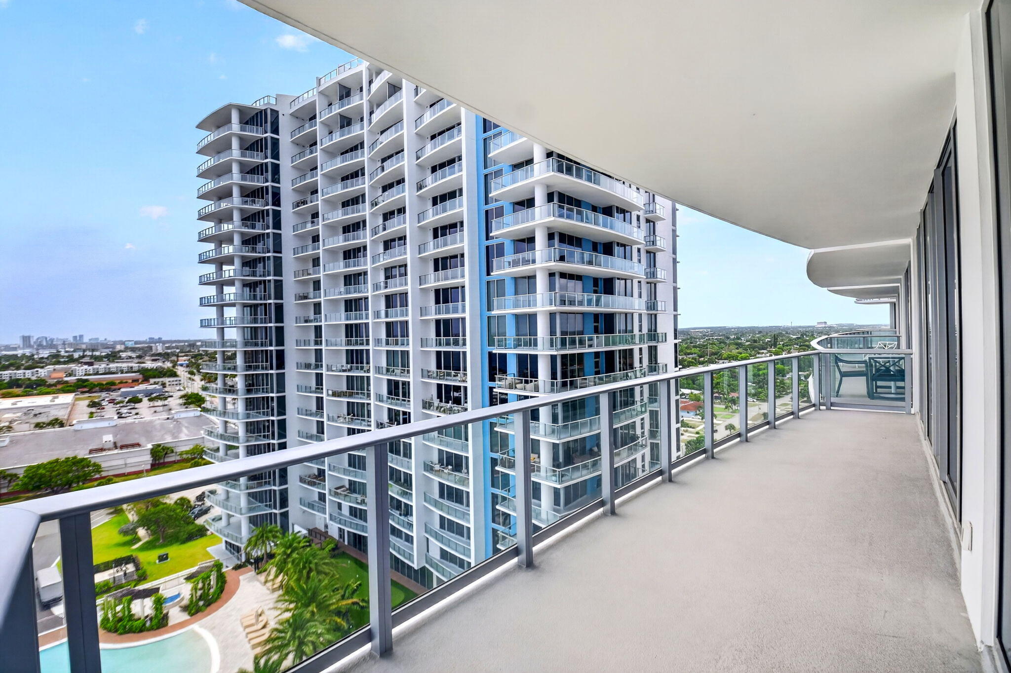 NAUTILUS 220 CONDO - Residential