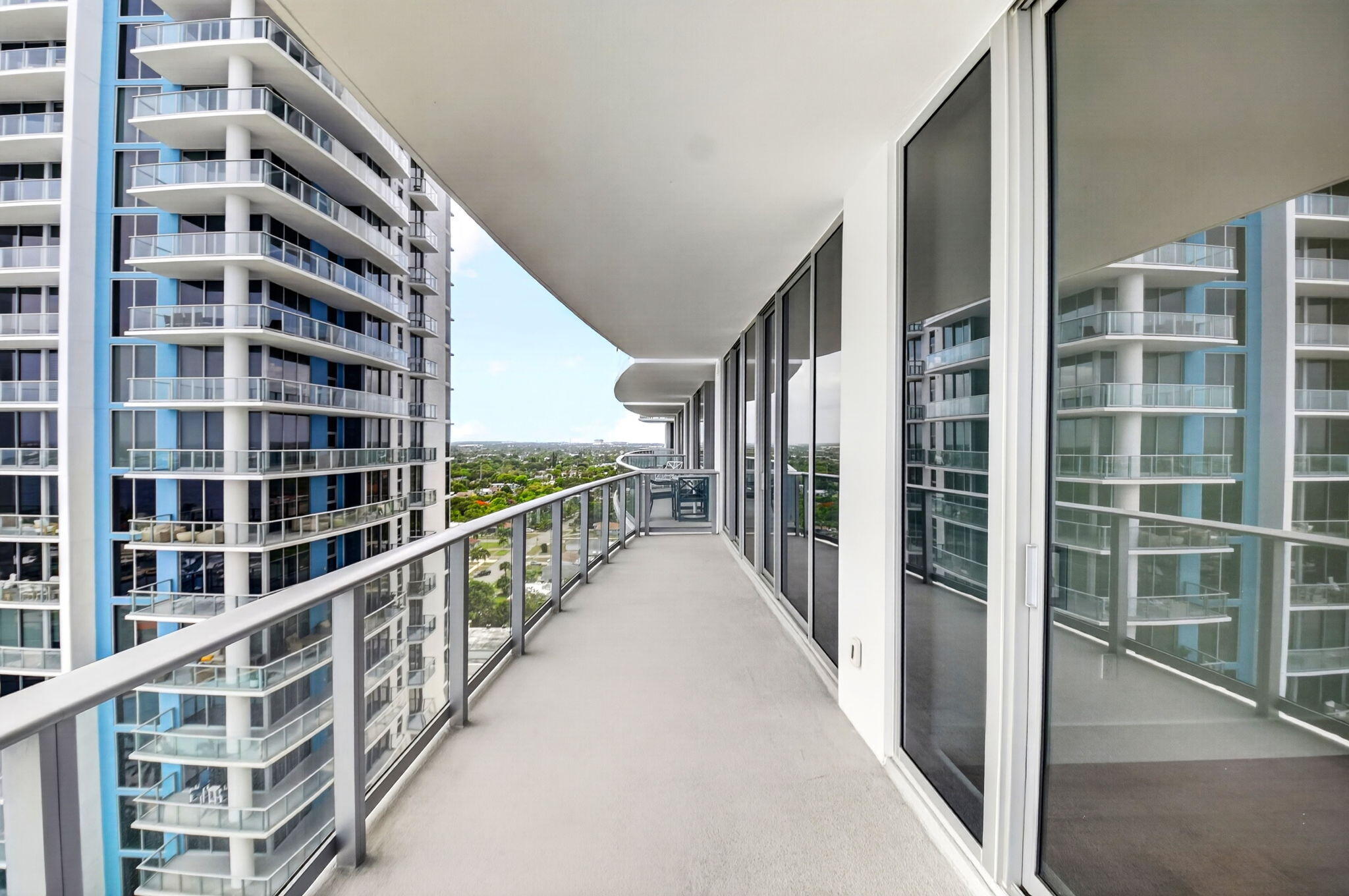 NAUTILUS 220 CONDO - Residential
