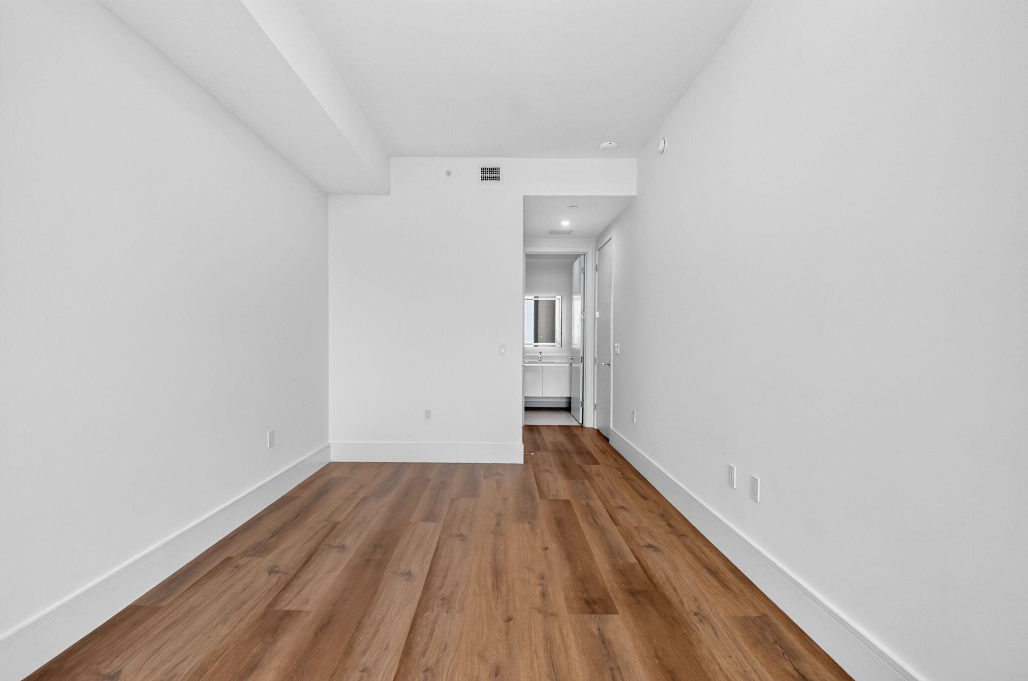 NAUTILUS 220 CONDO - Residential