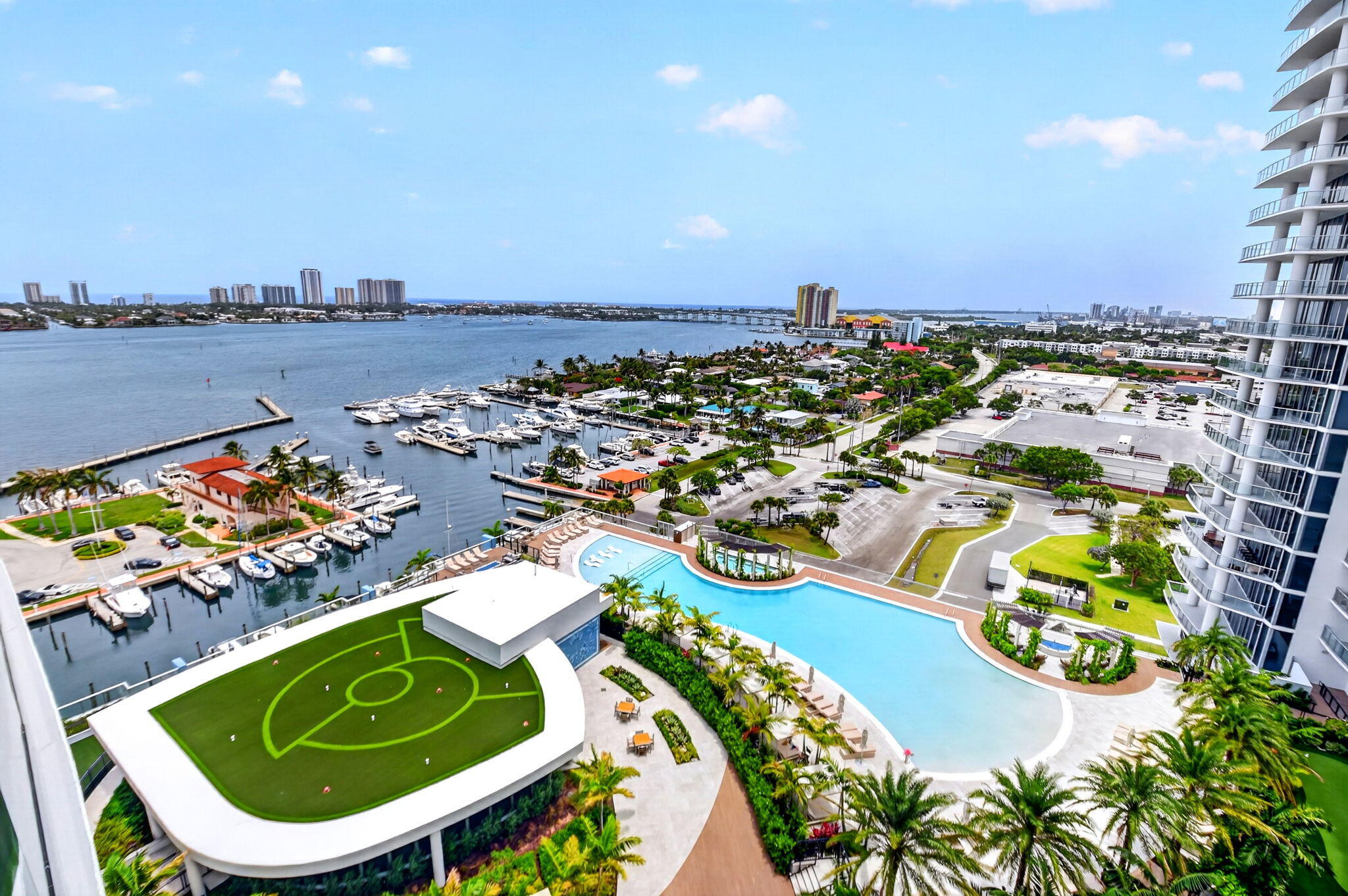NAUTILUS 220 CONDO - Residential