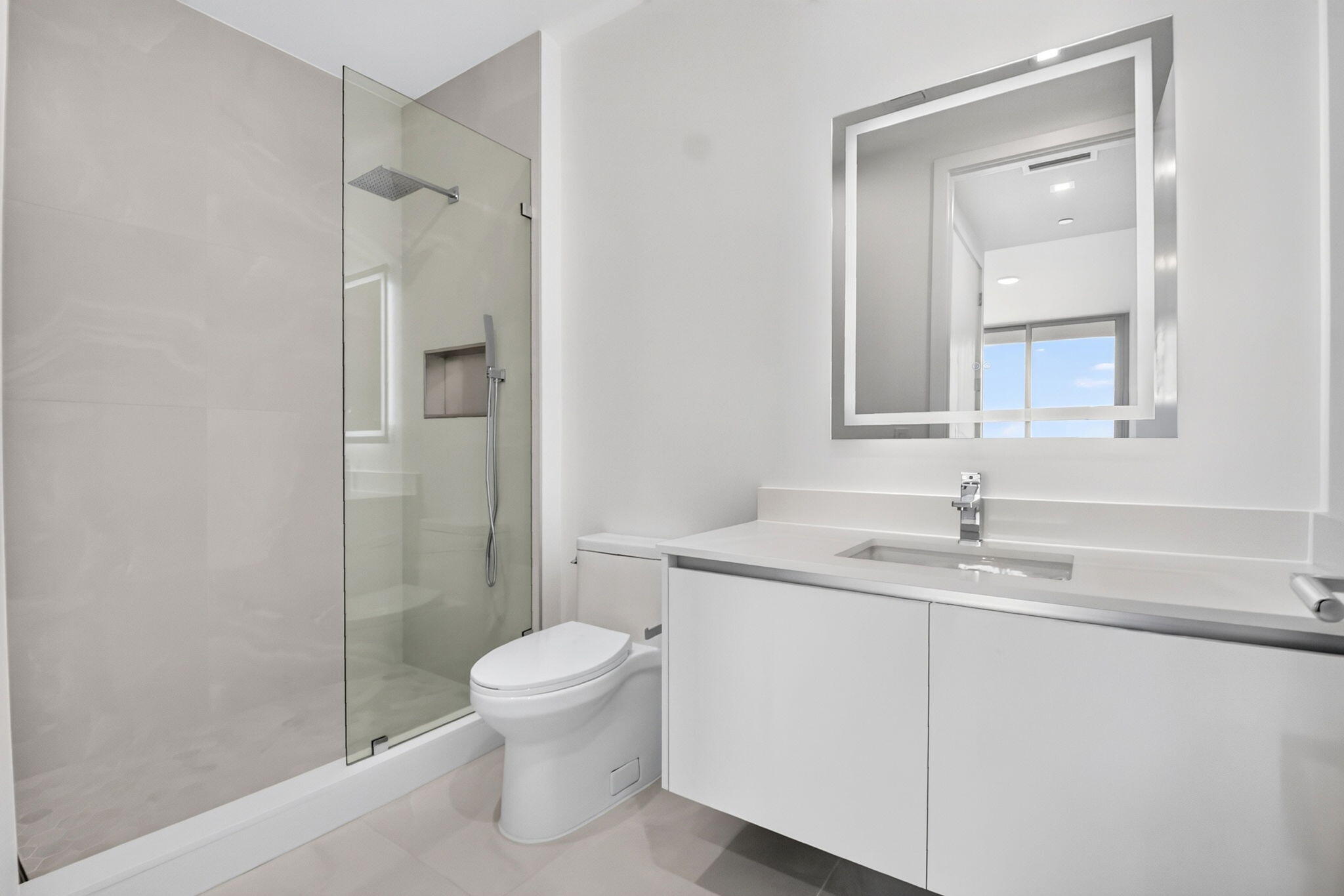 NAUTILUS 220 CONDO - Residential