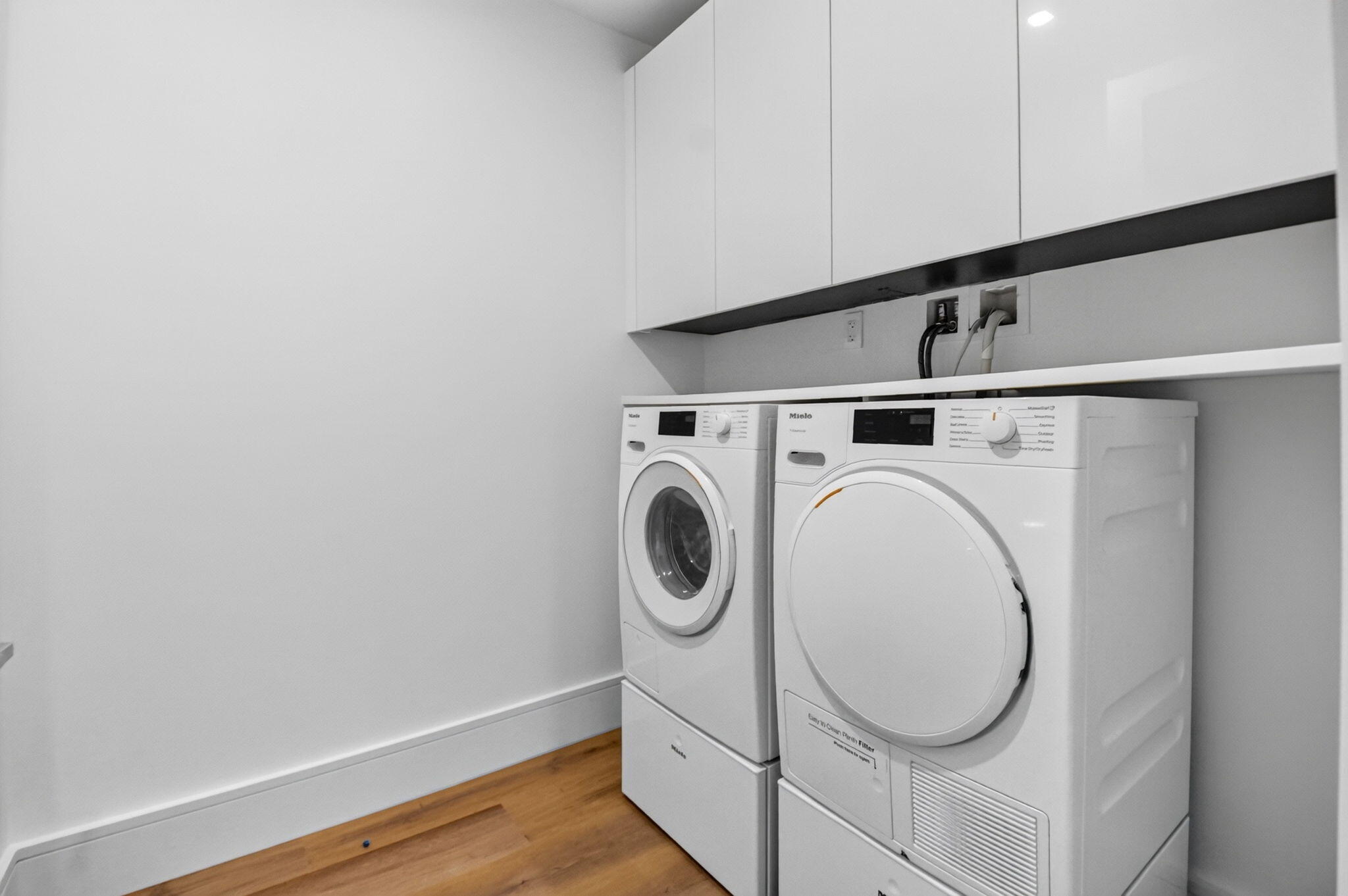 NAUTILUS 220 CONDO - Residential